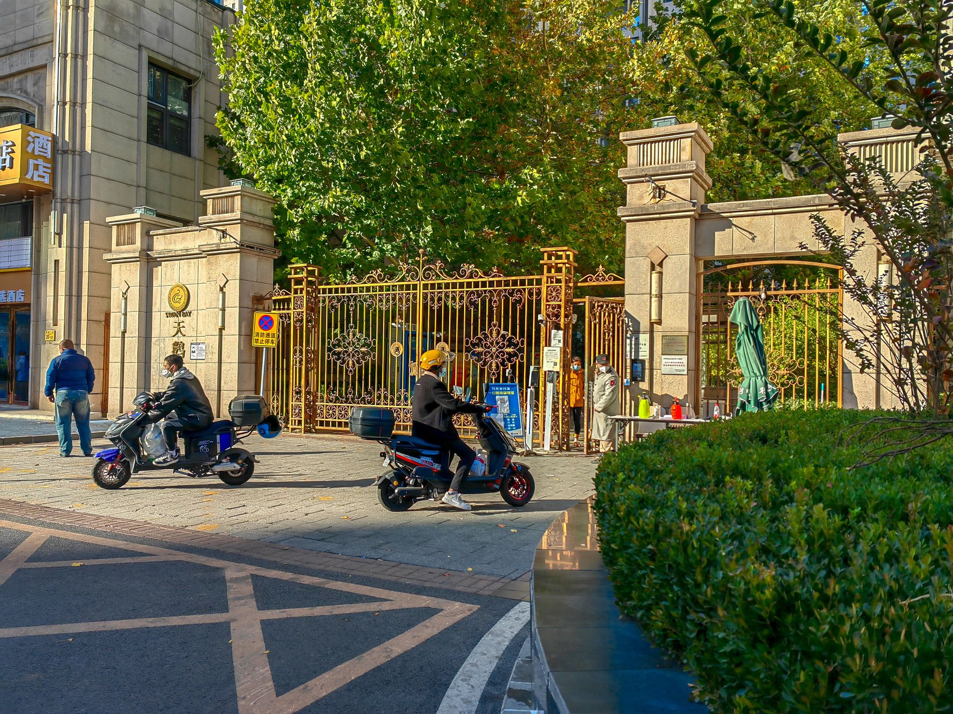 天鹅湾北区 environment