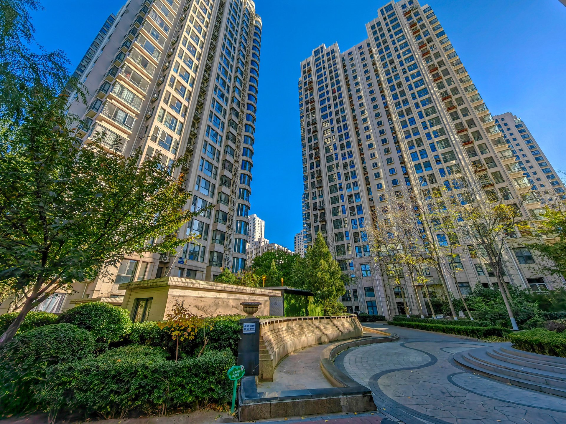 天鹅湾北区 environment