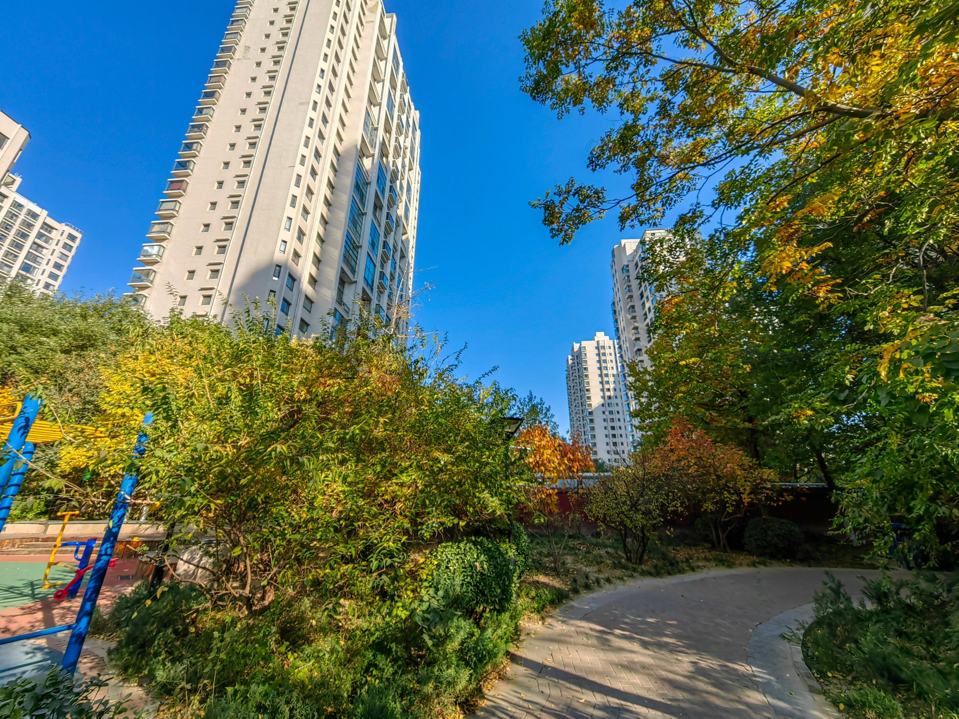 天鹅湾南区 environment