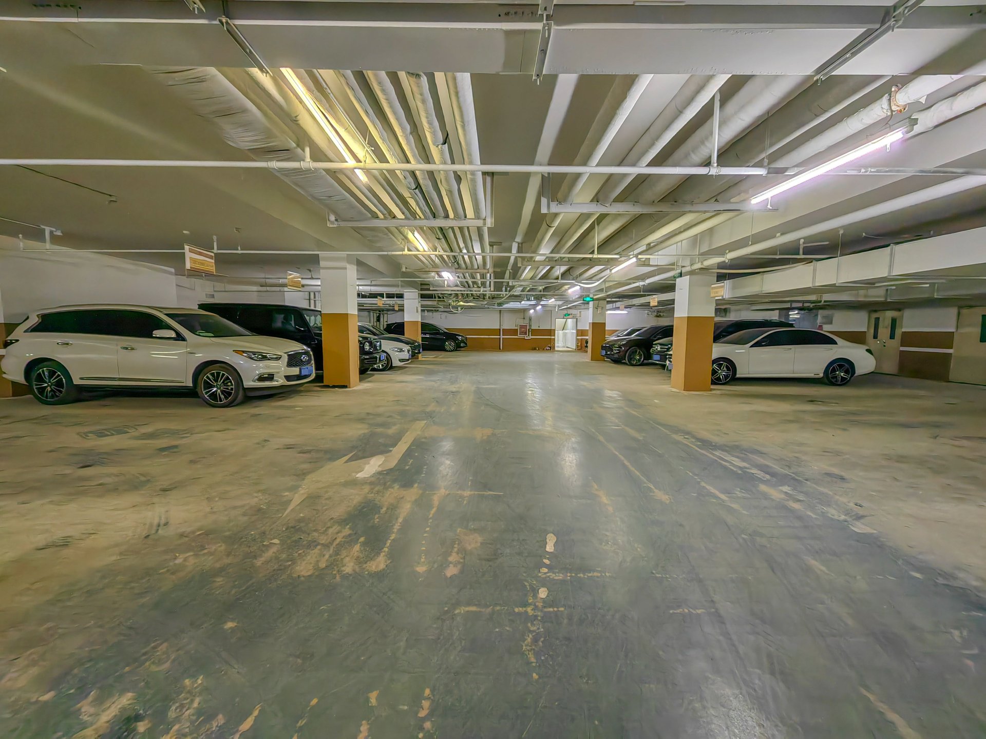 天鹅湾南区 environment