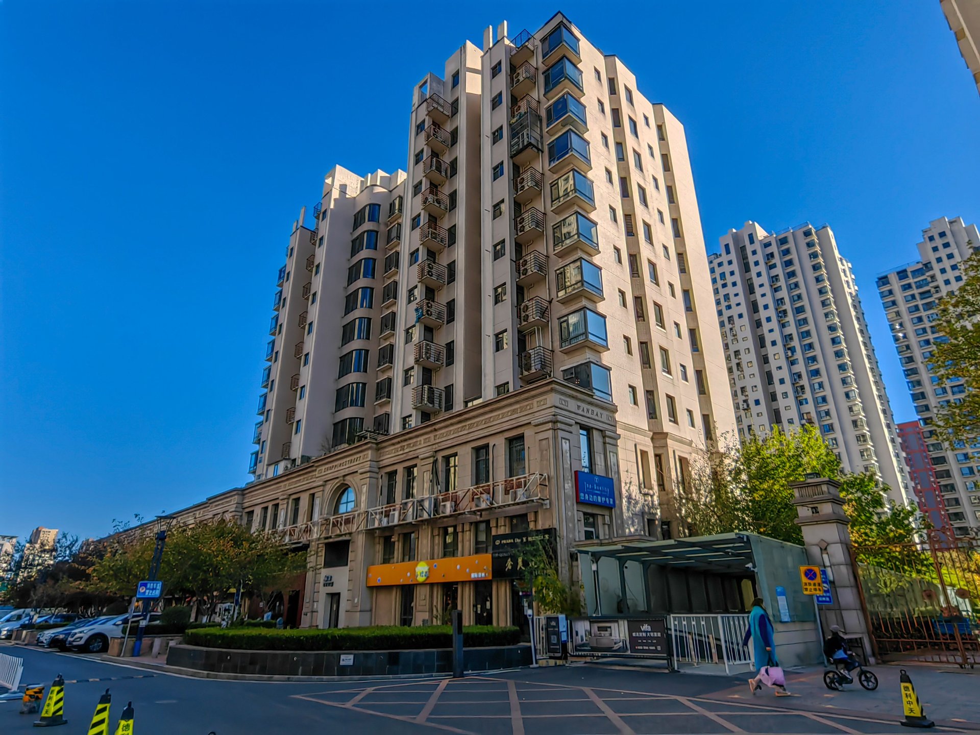 天鹅湾南区 environment