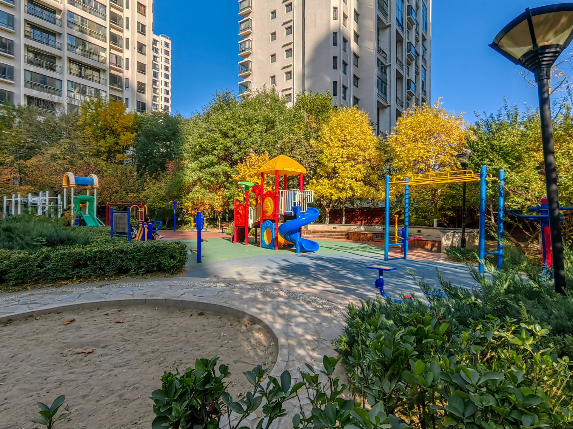 天鹅湾南区 environment