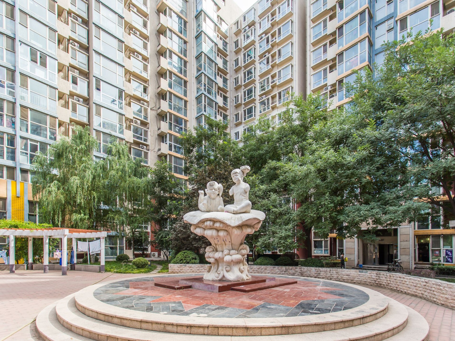 天伦锦城 environment