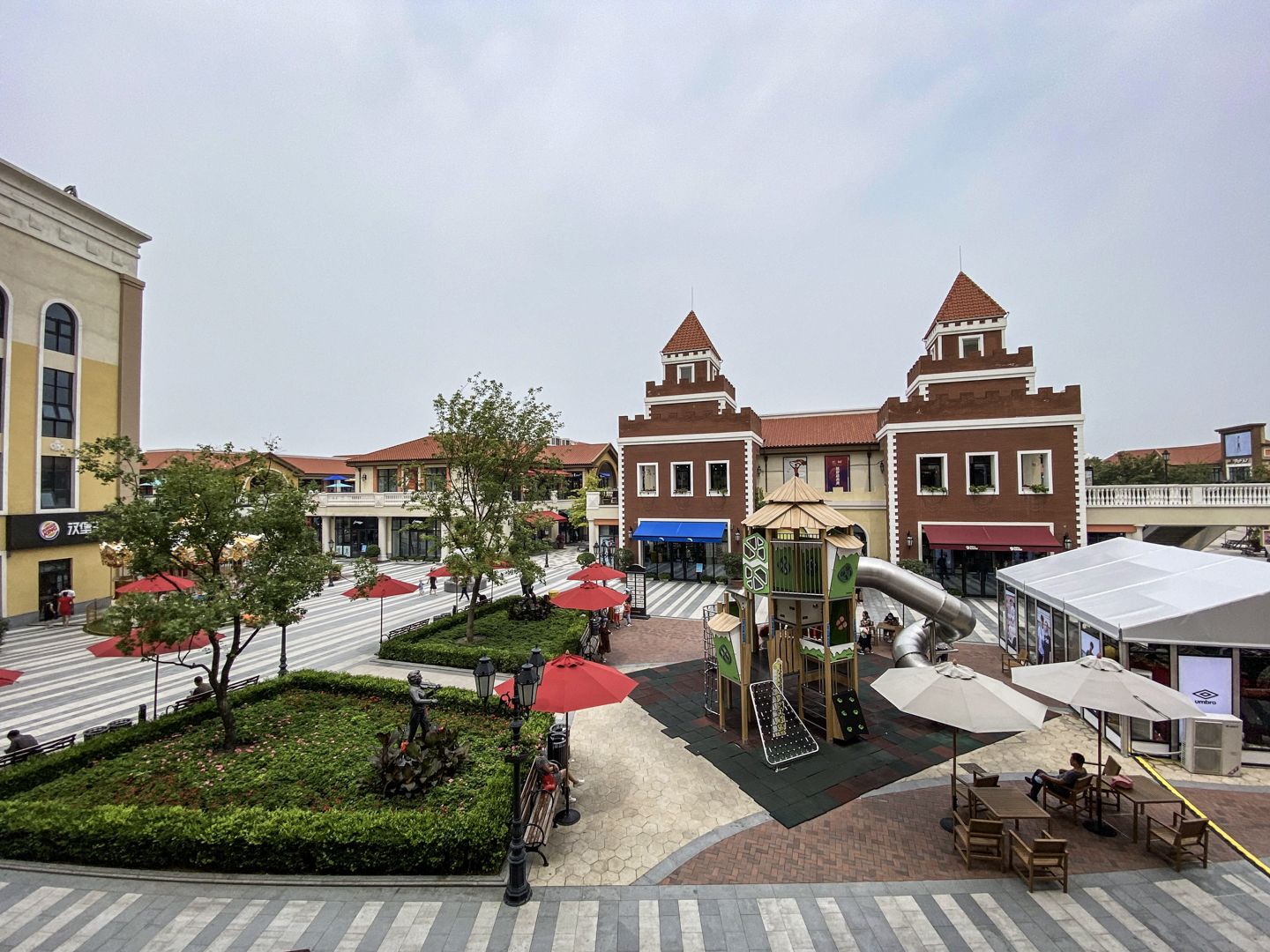 天伦锦城 environment