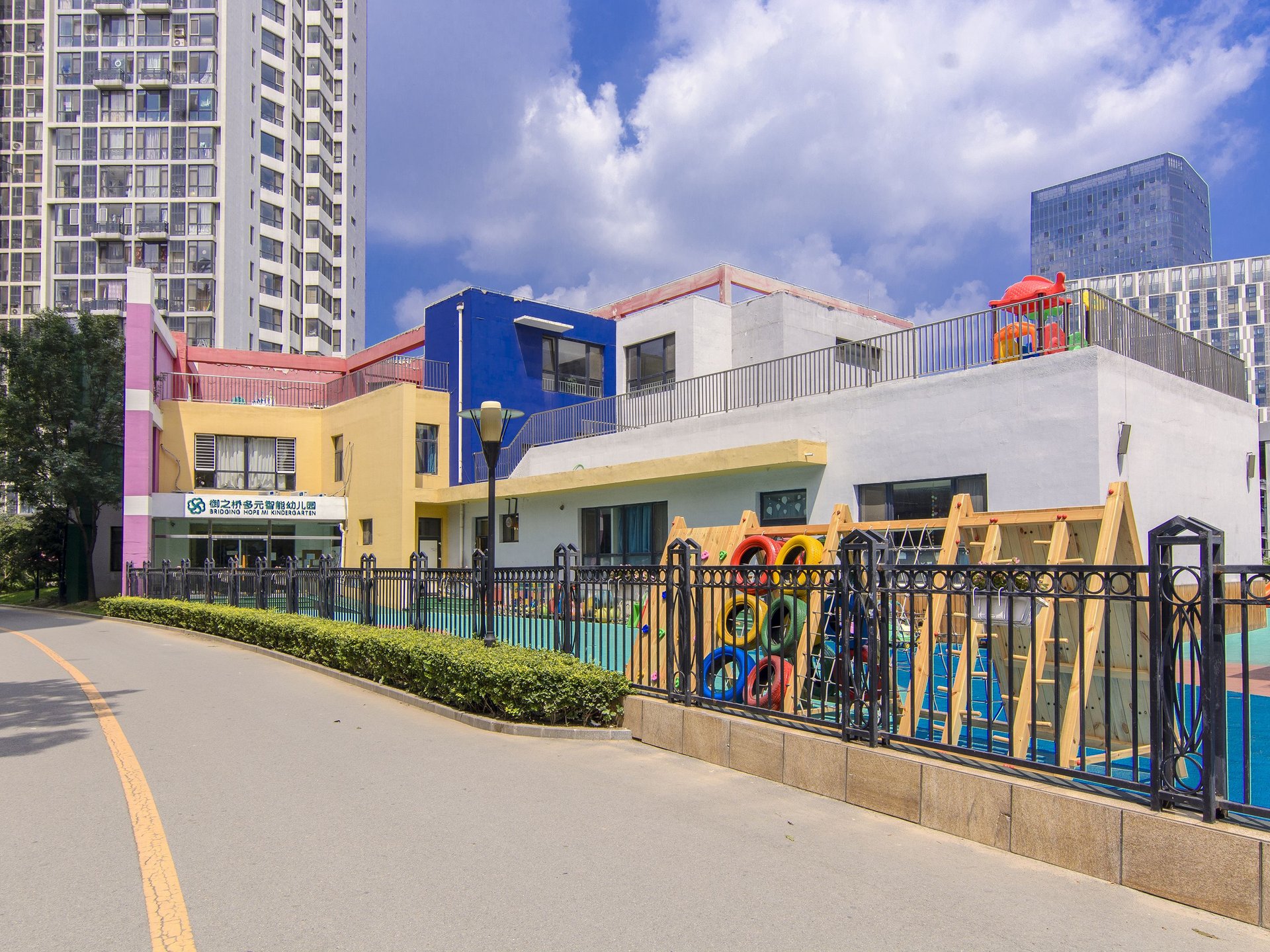 天时名苑 environment