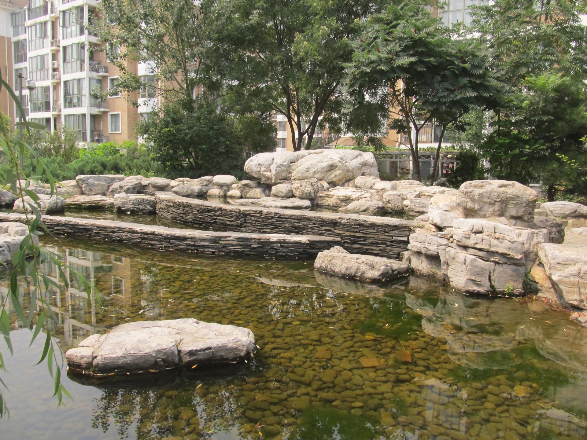 天秀花园荷塘月舍 environment