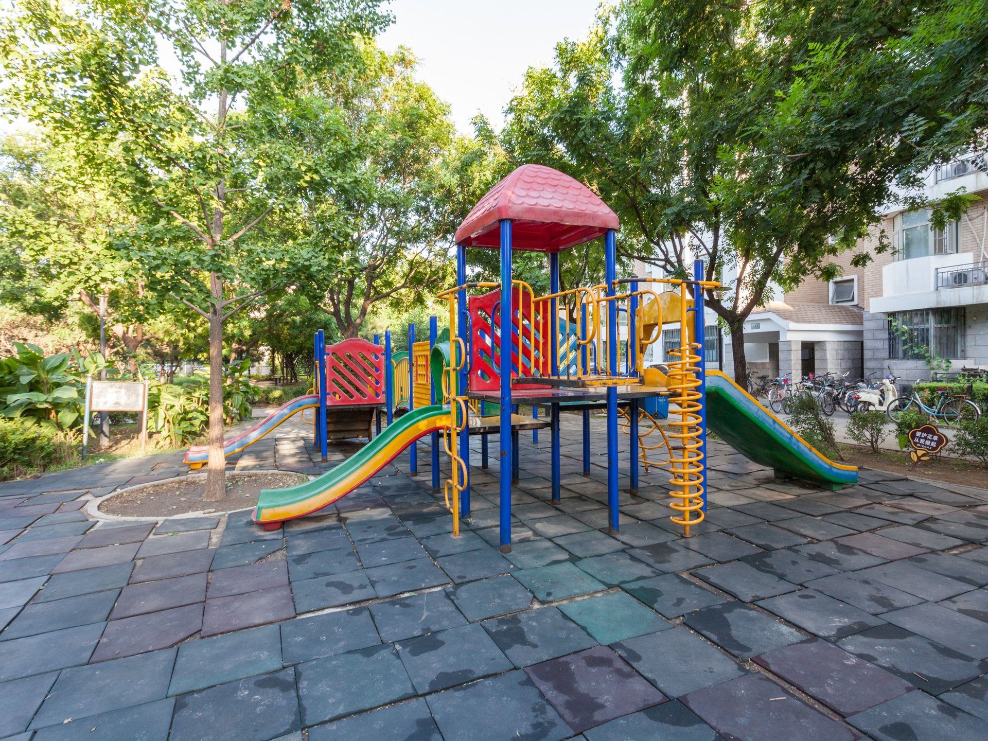 天秀花园荷塘月舍 environment