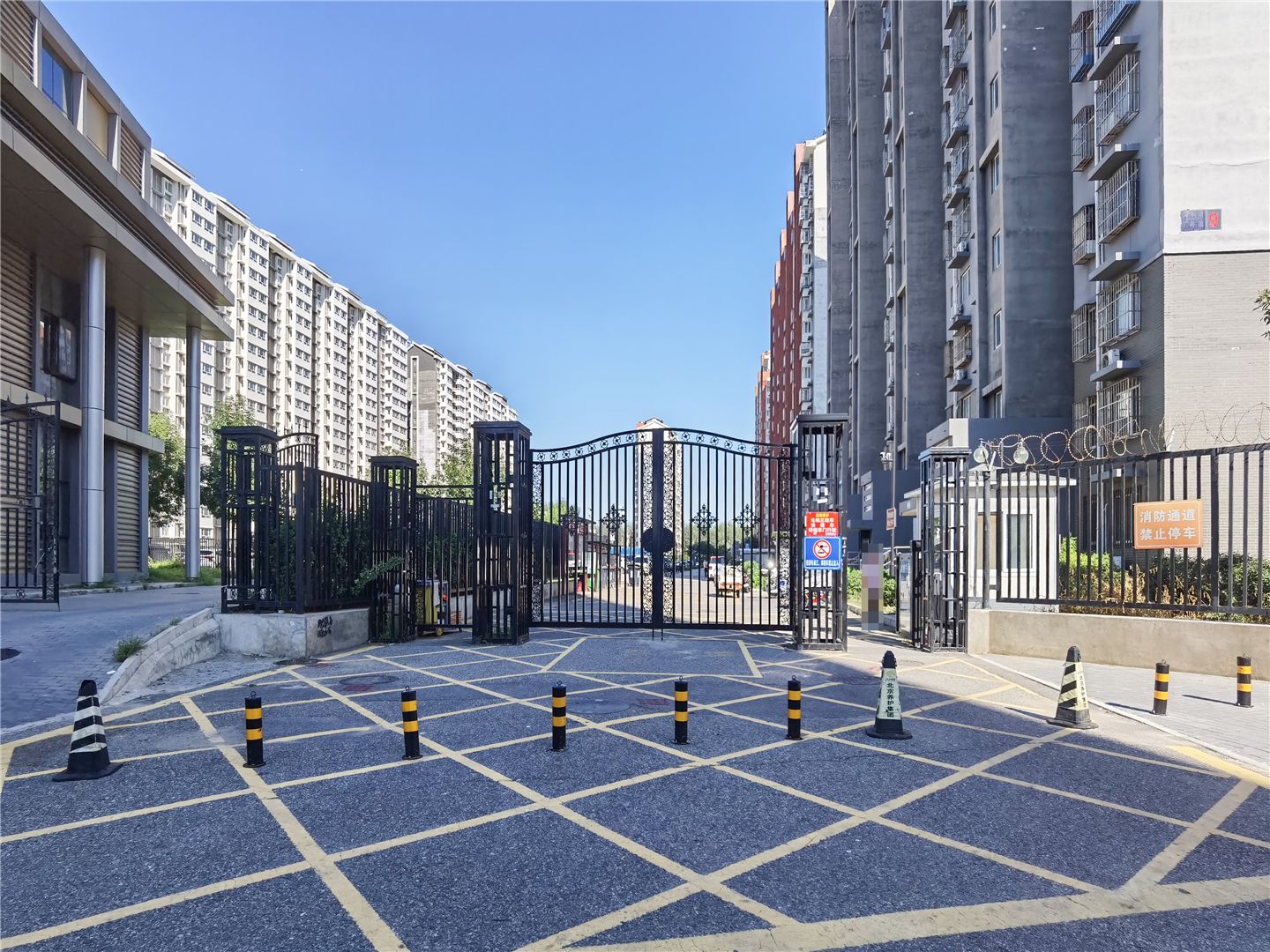 天裕昕园东区 environment