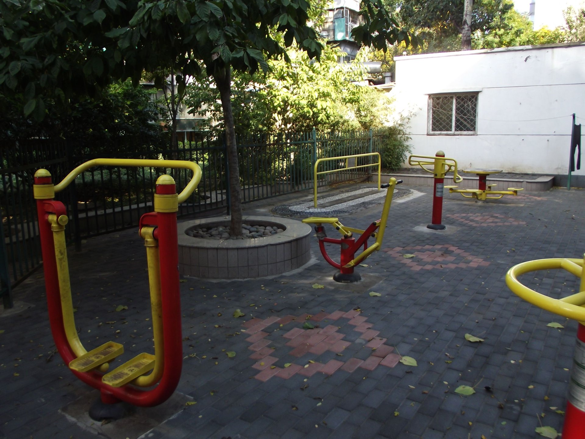 团结湖北三条 environment