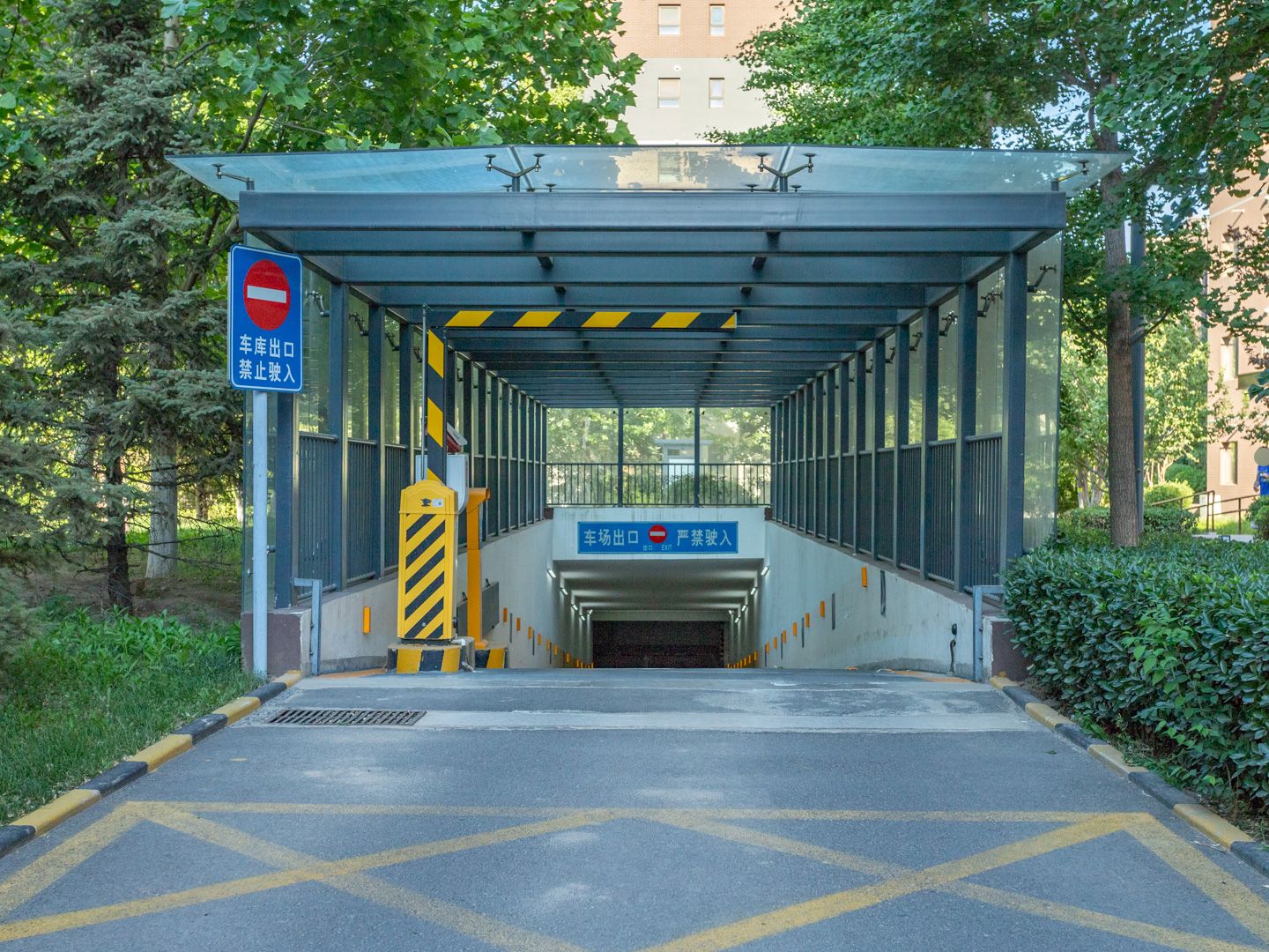 万科金域东郡 environment