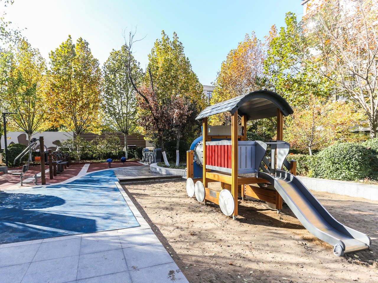 万科蓝蓝沁家园 environment