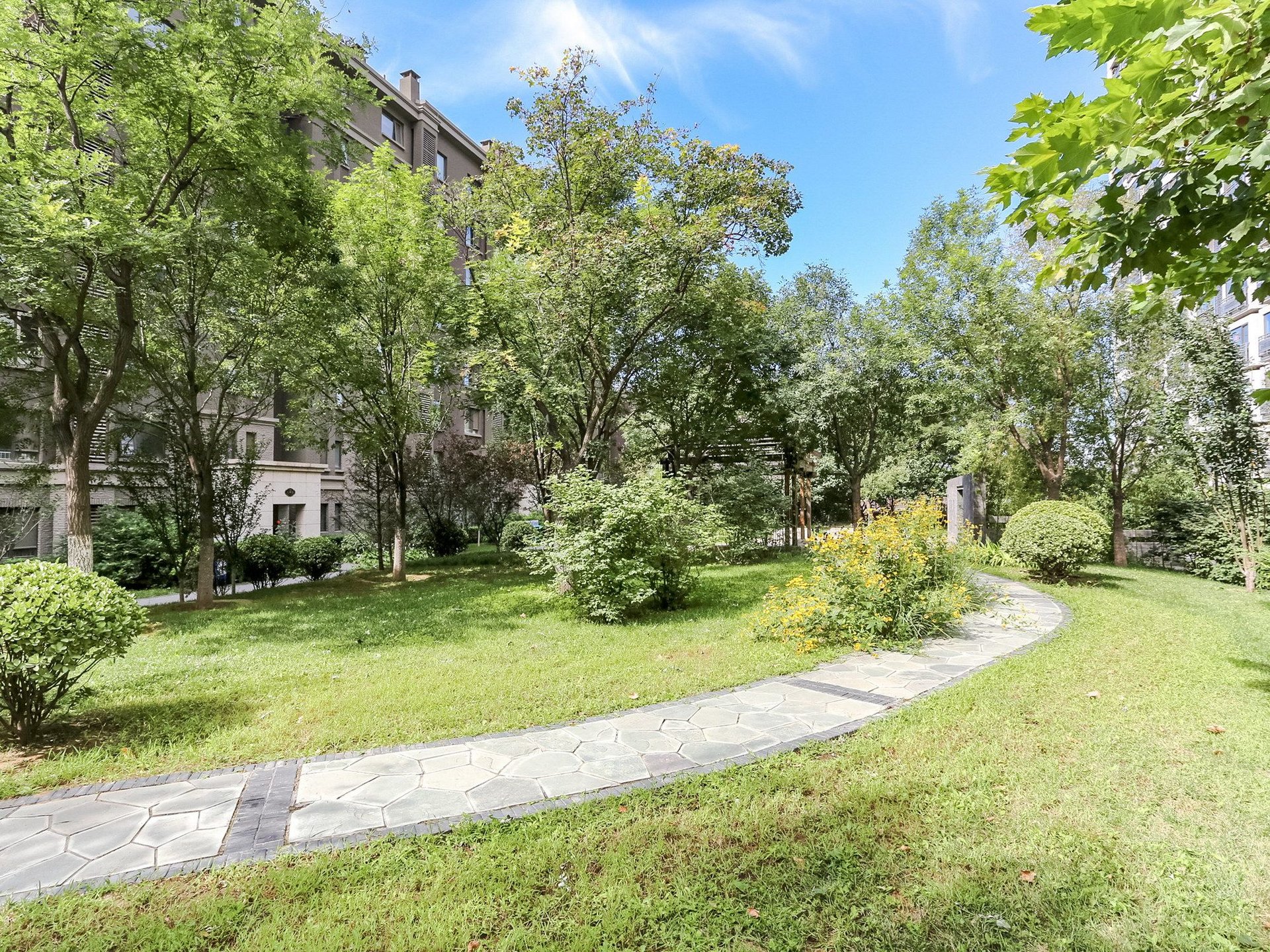 万科紫苑 environment