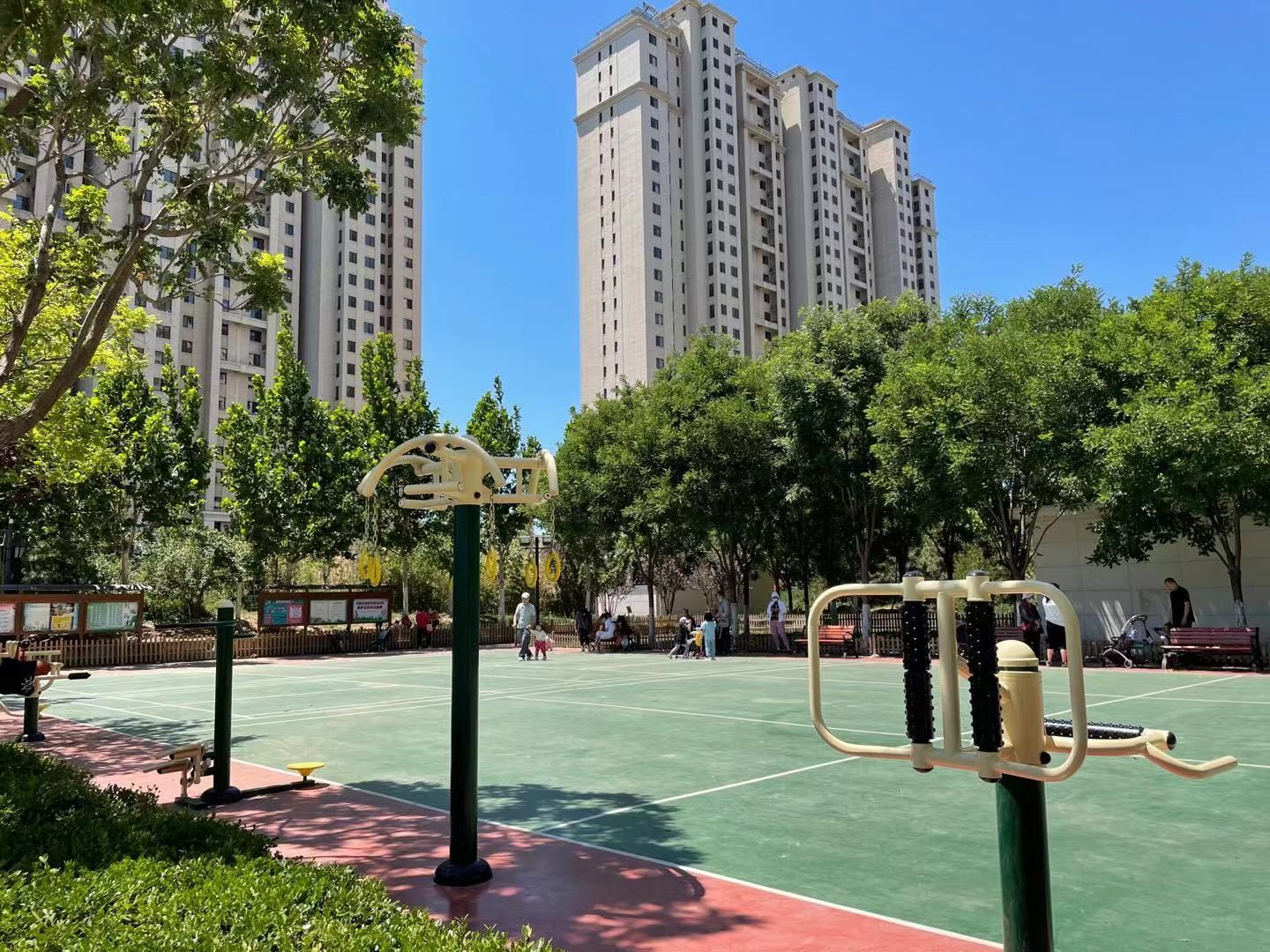 万泉盛景园 environment