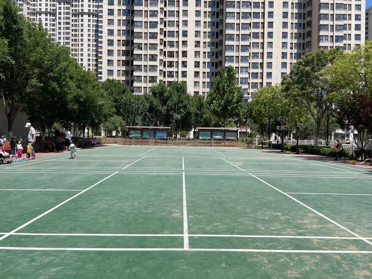 万泉盛景园 environment