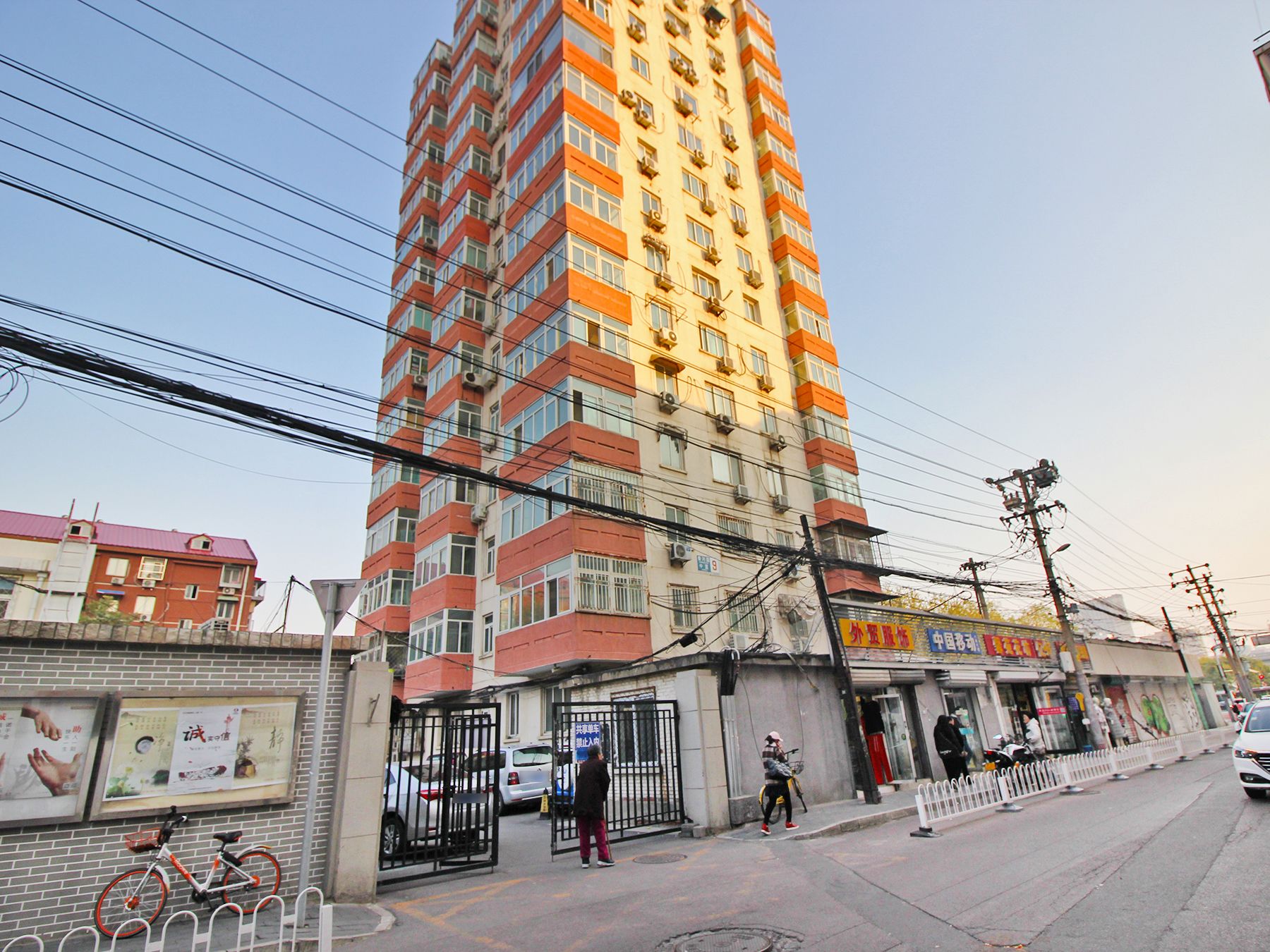 香河园中里 environment