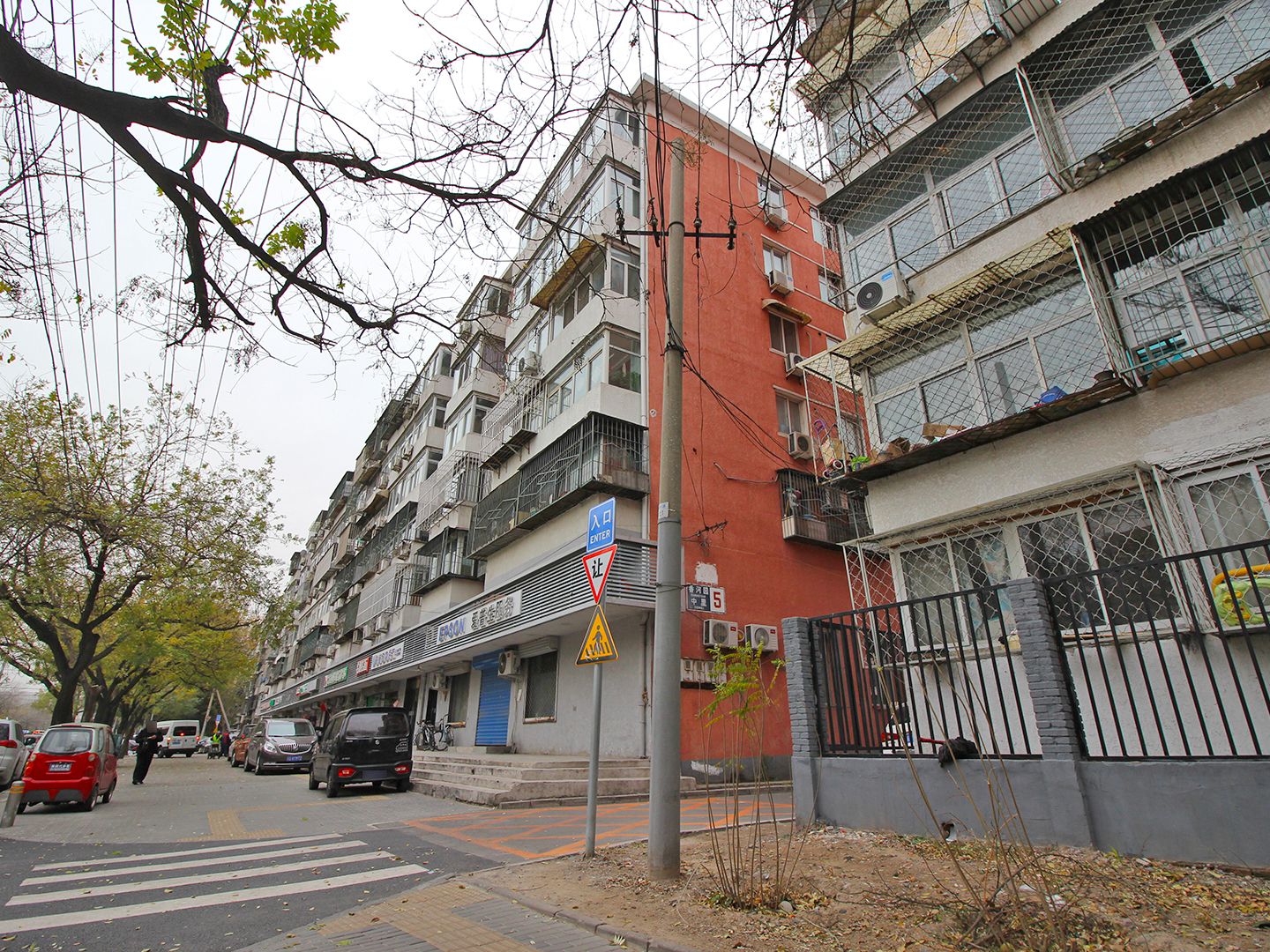 香河园中里 environment