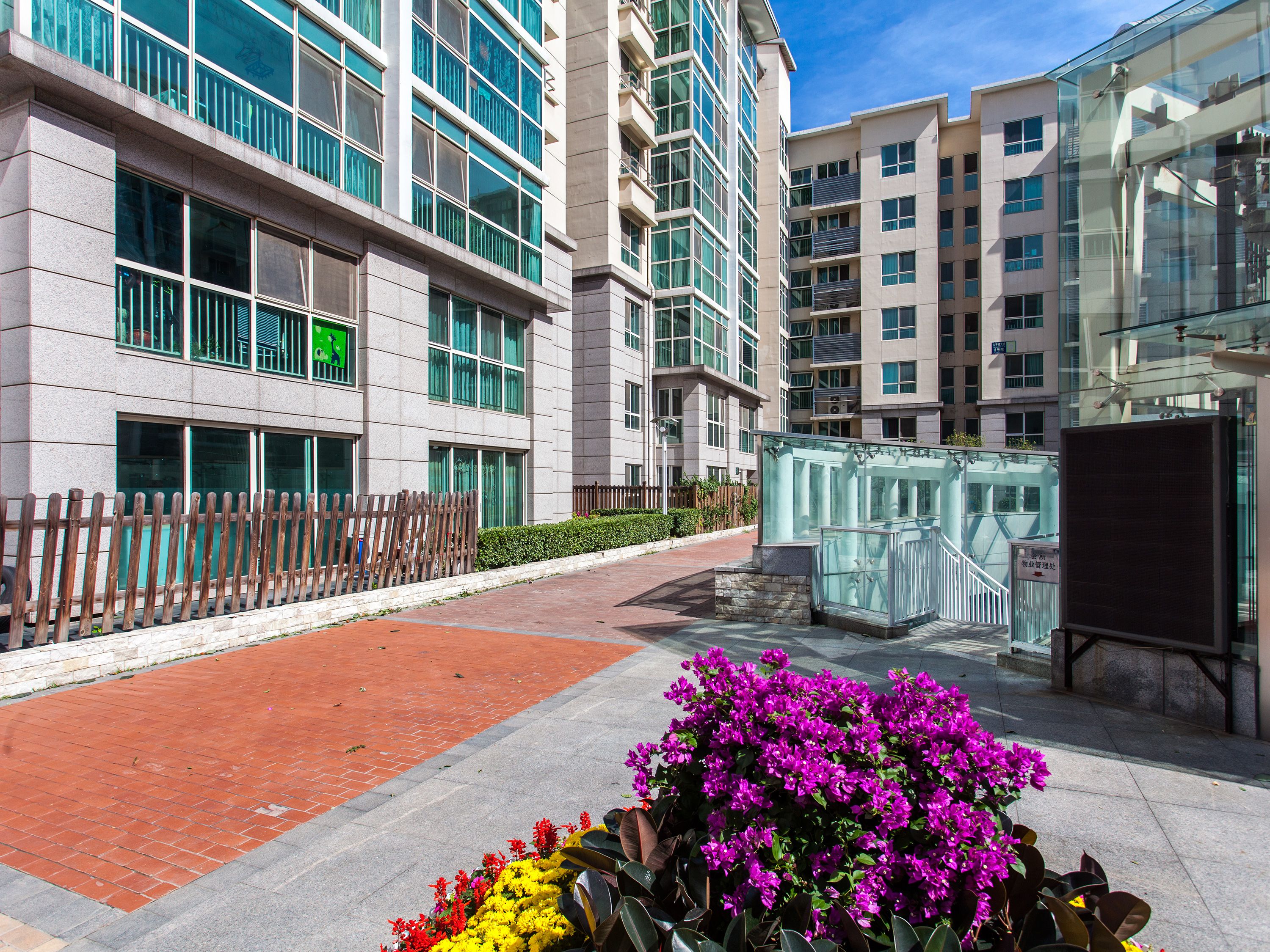 西城晶华 environment