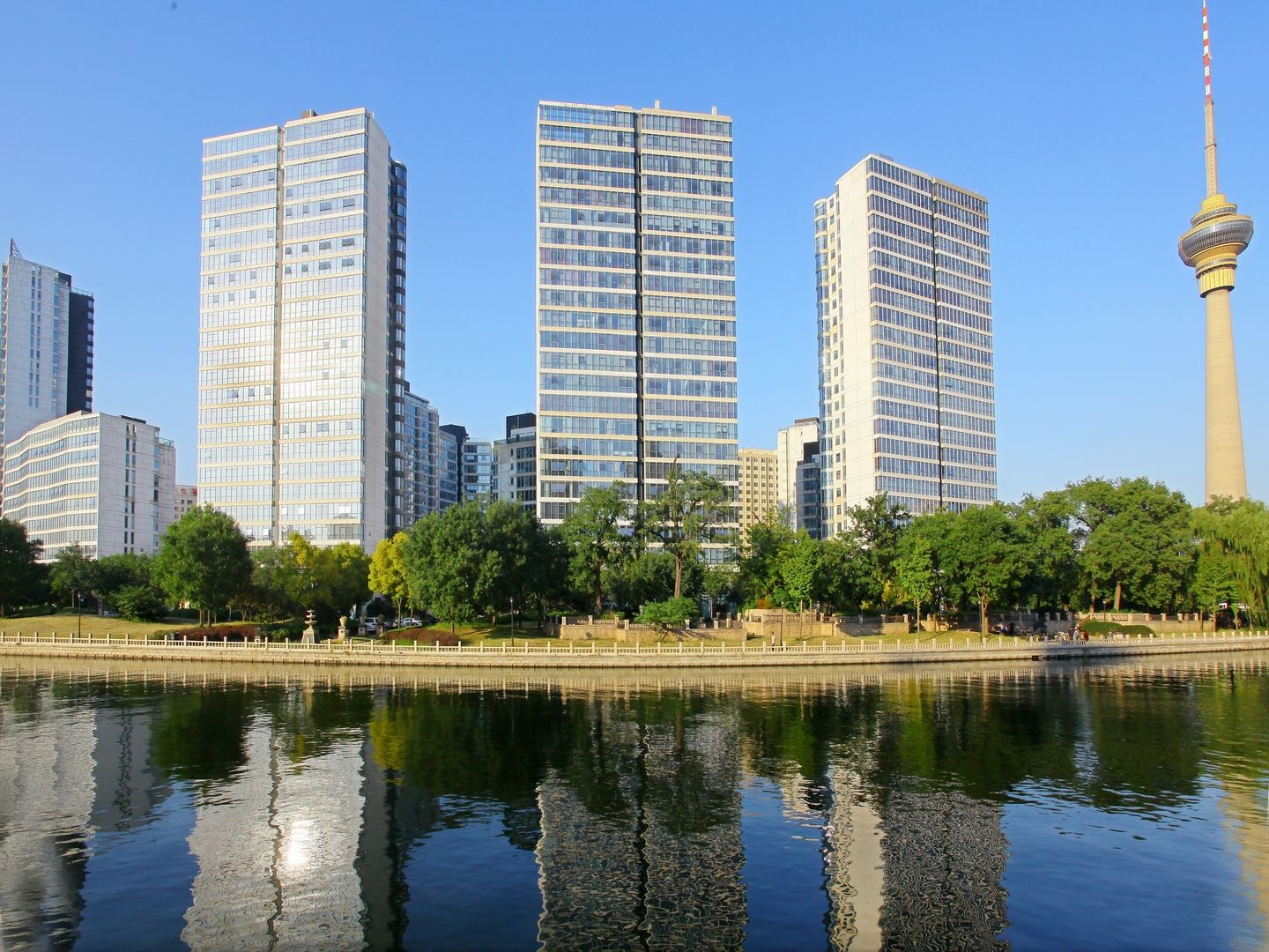 西钓鱼台嘉园 environment