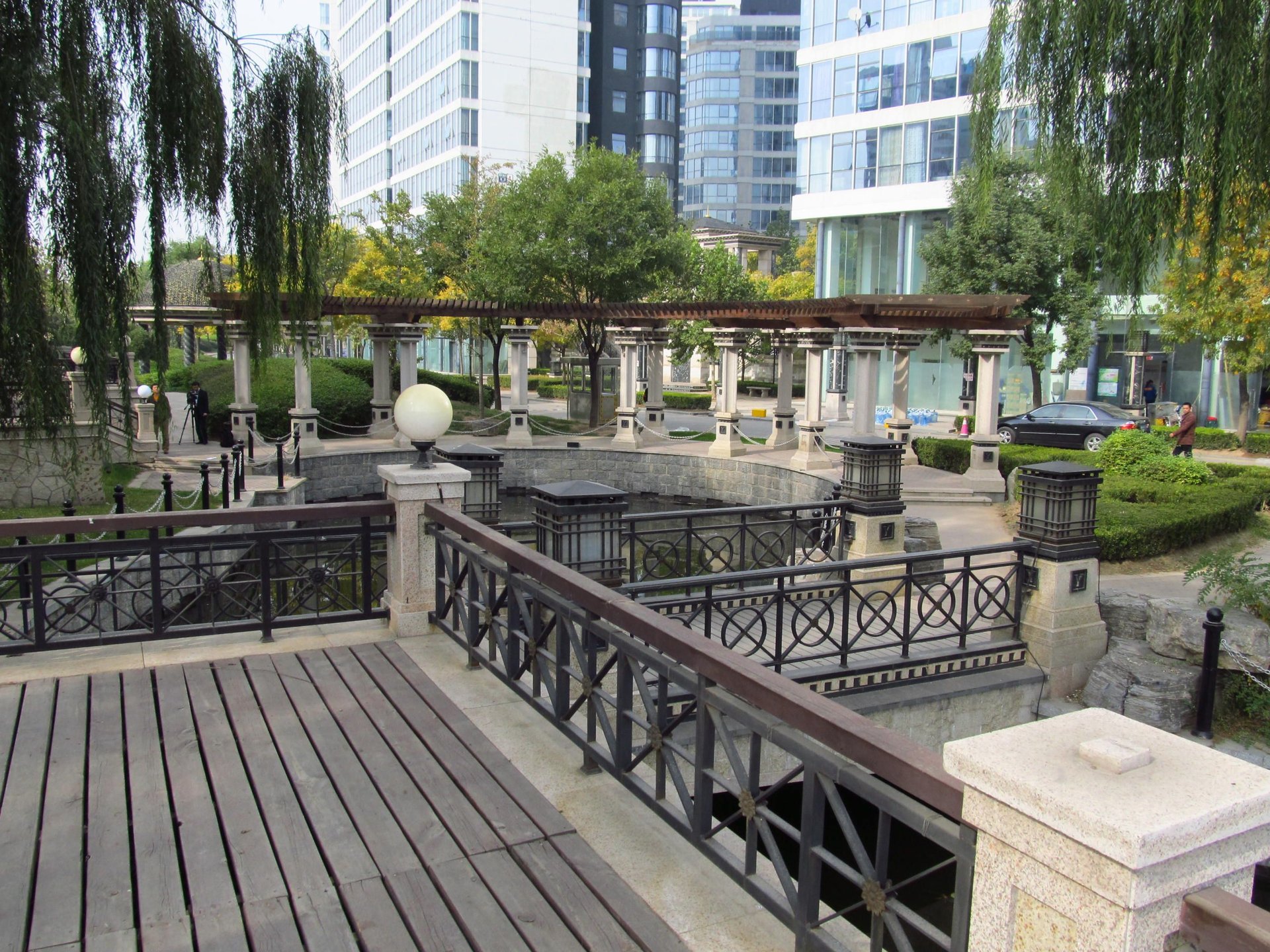 西钓鱼台嘉园 environment