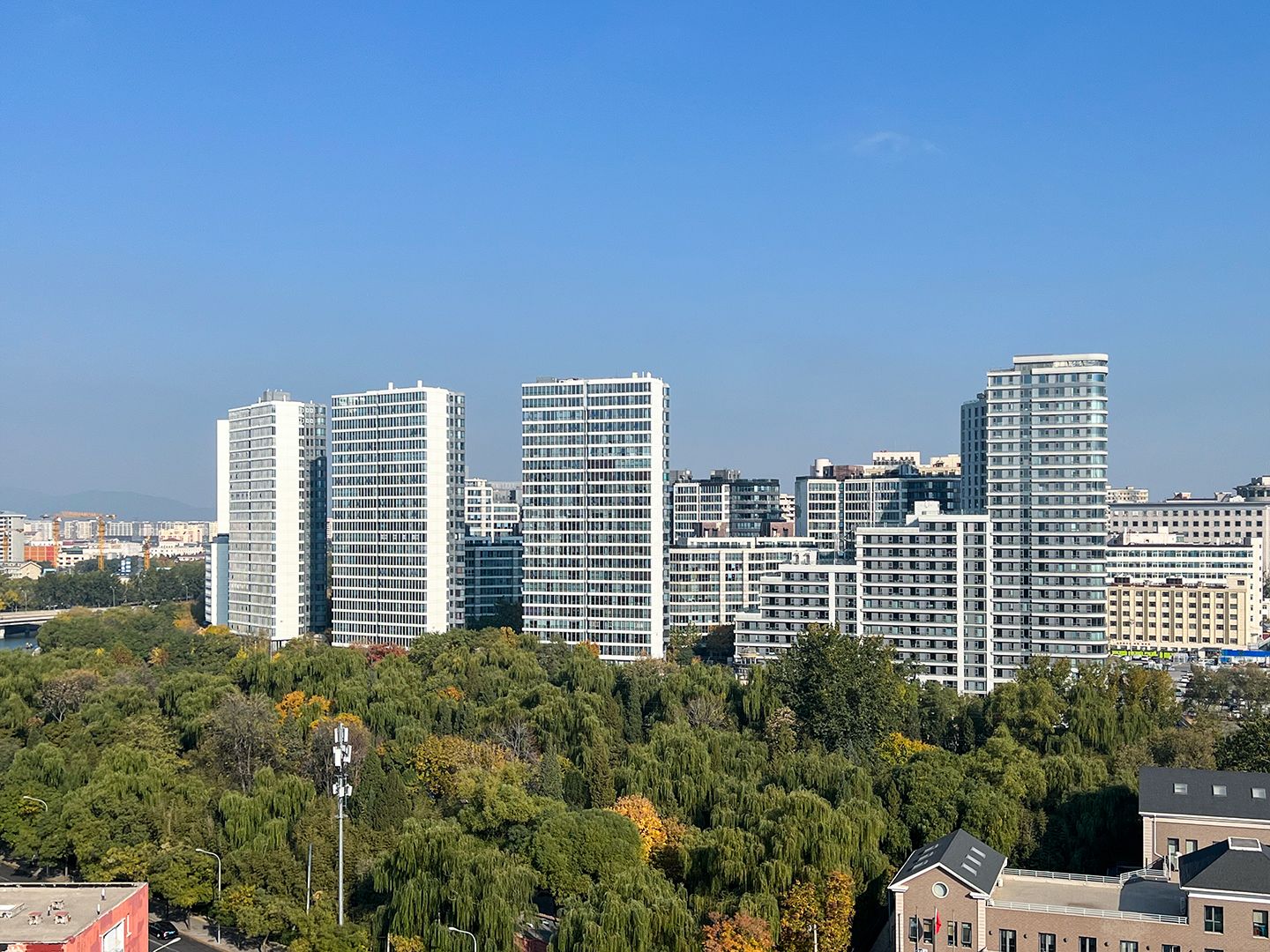 西钓鱼台嘉园 environment