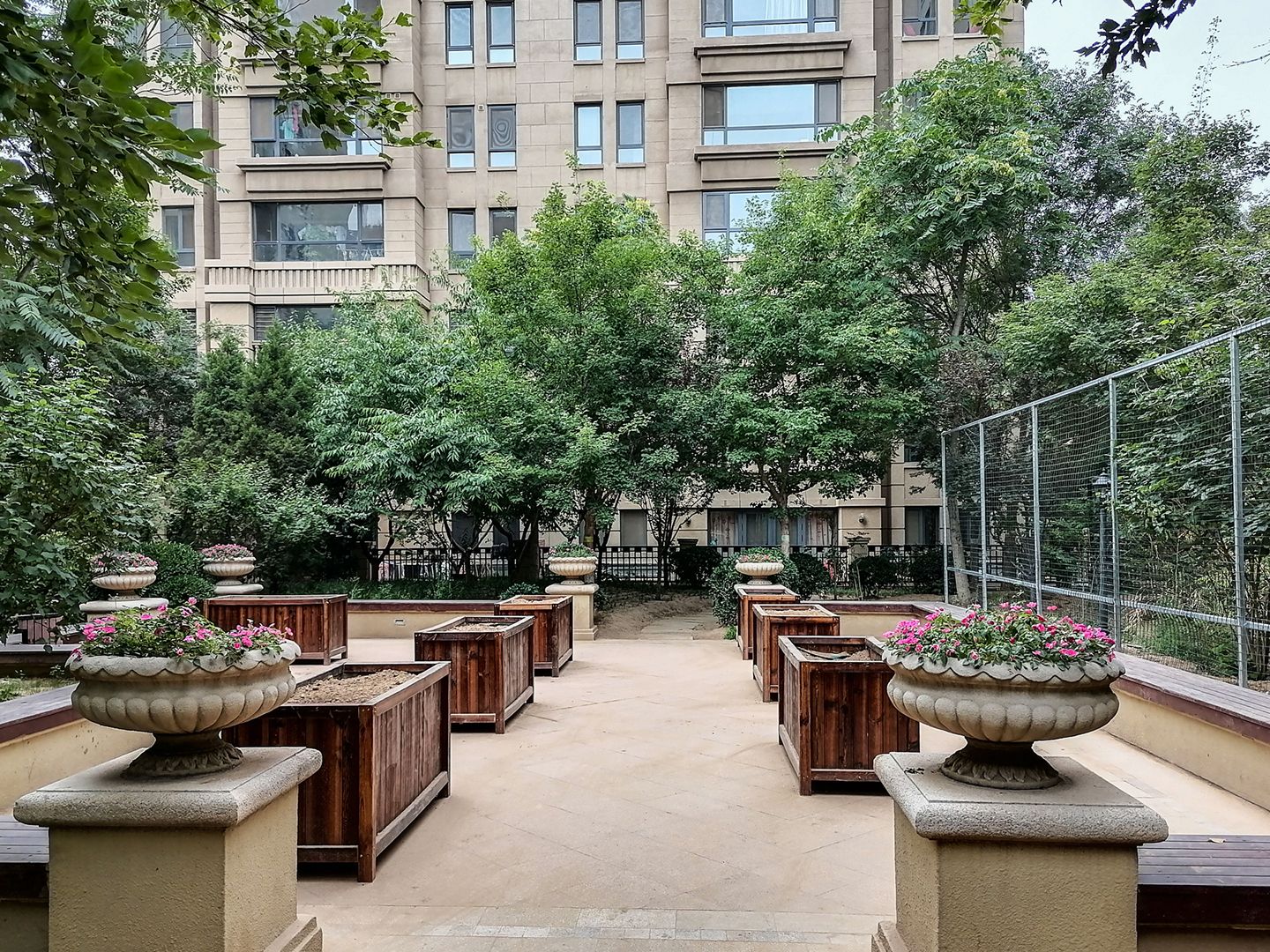 旭辉御府 environment