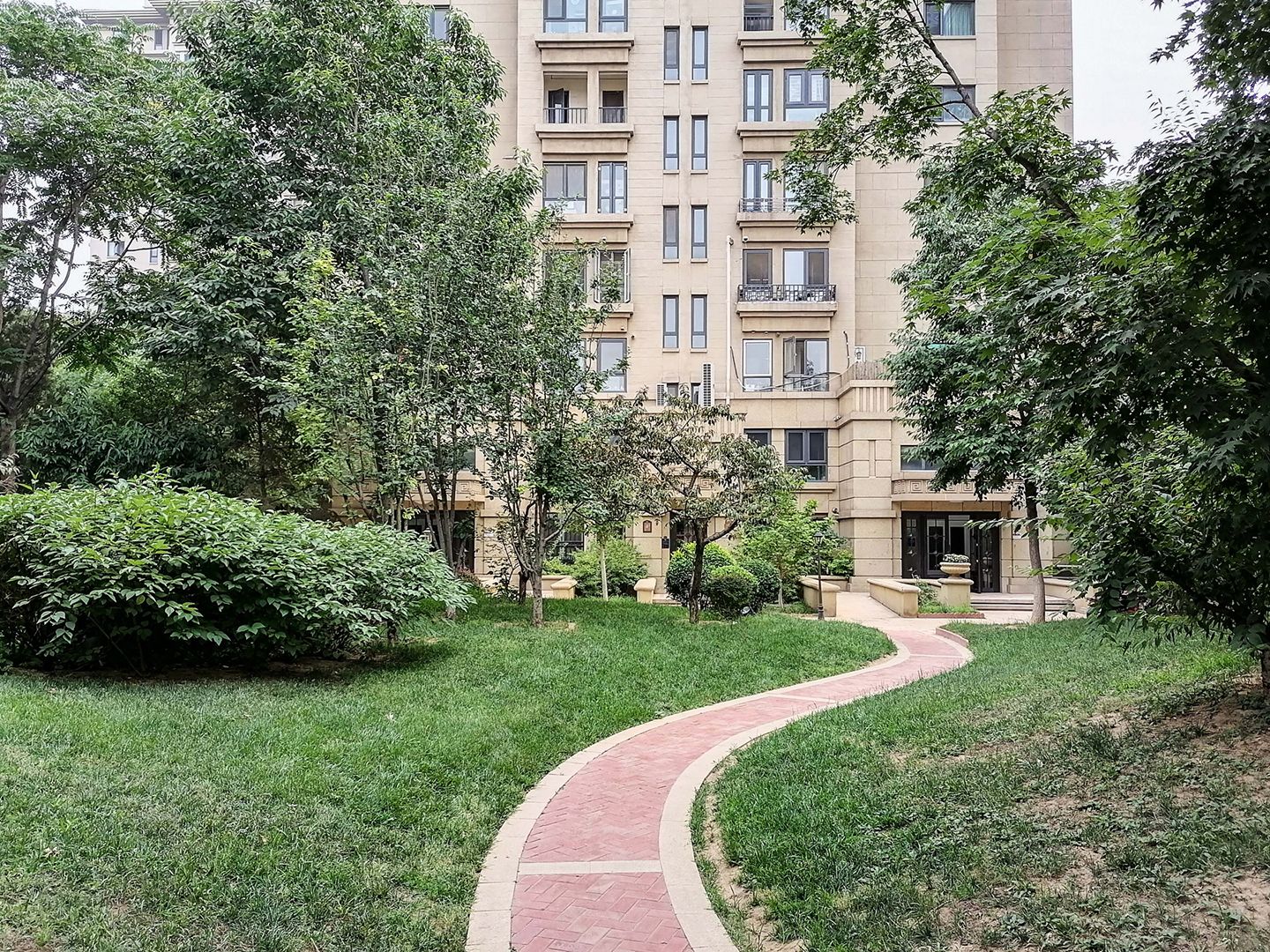 旭辉御府 environment