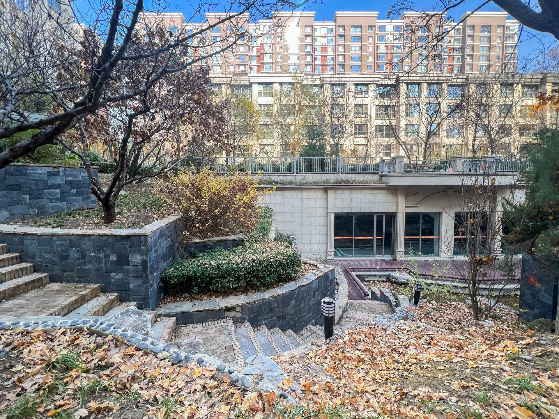 亚奥万和四季 environment