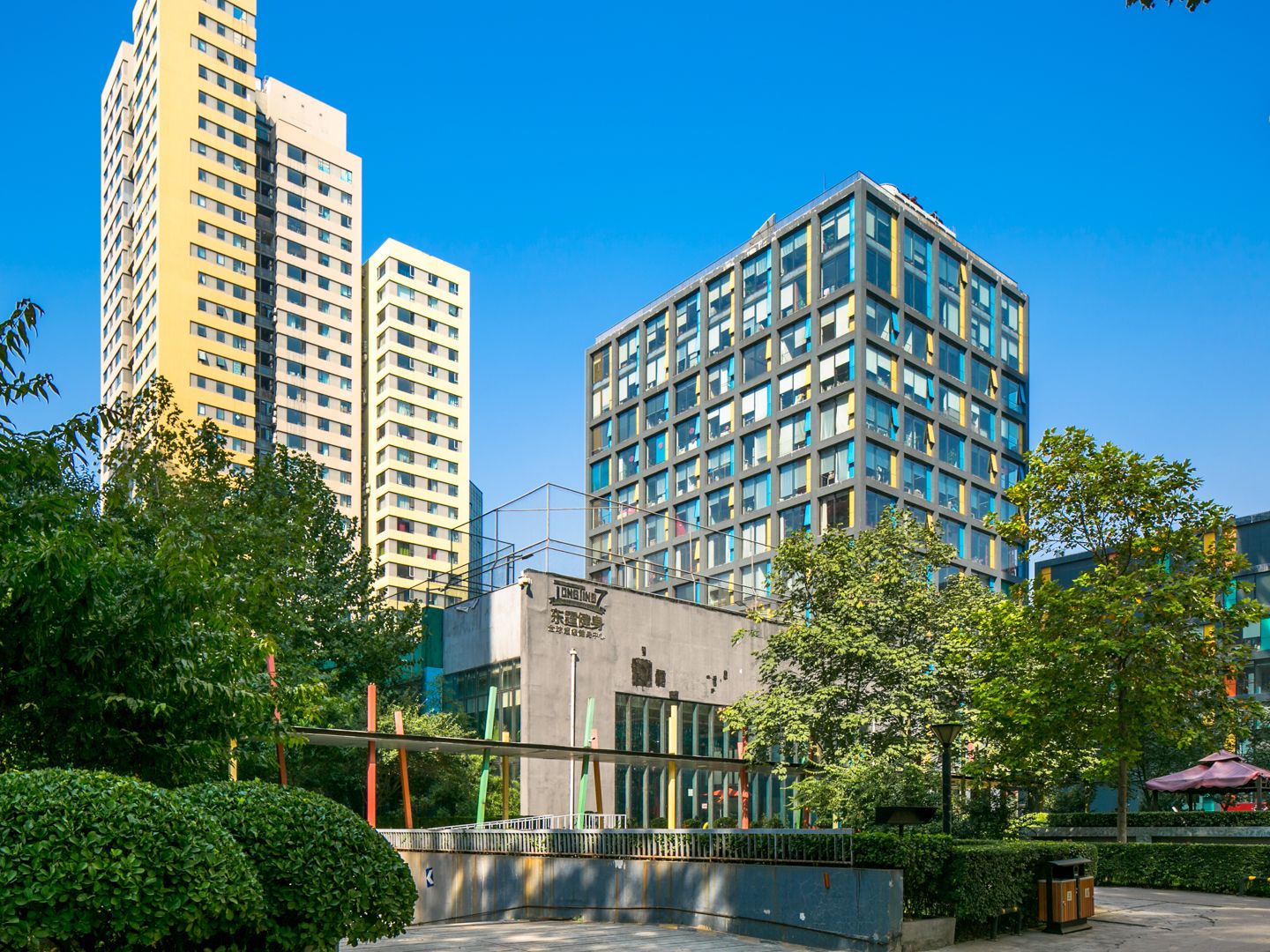 阳光100 environment