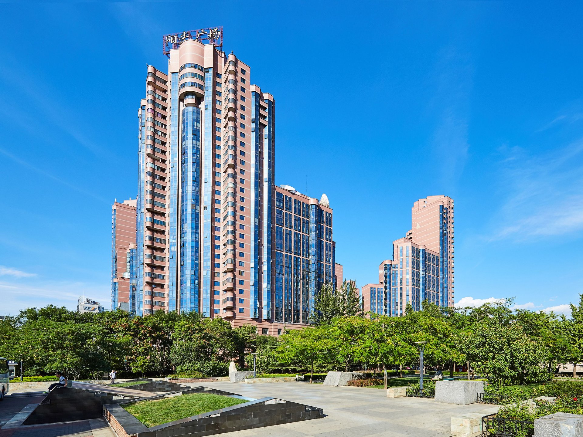 阳光广场 environment