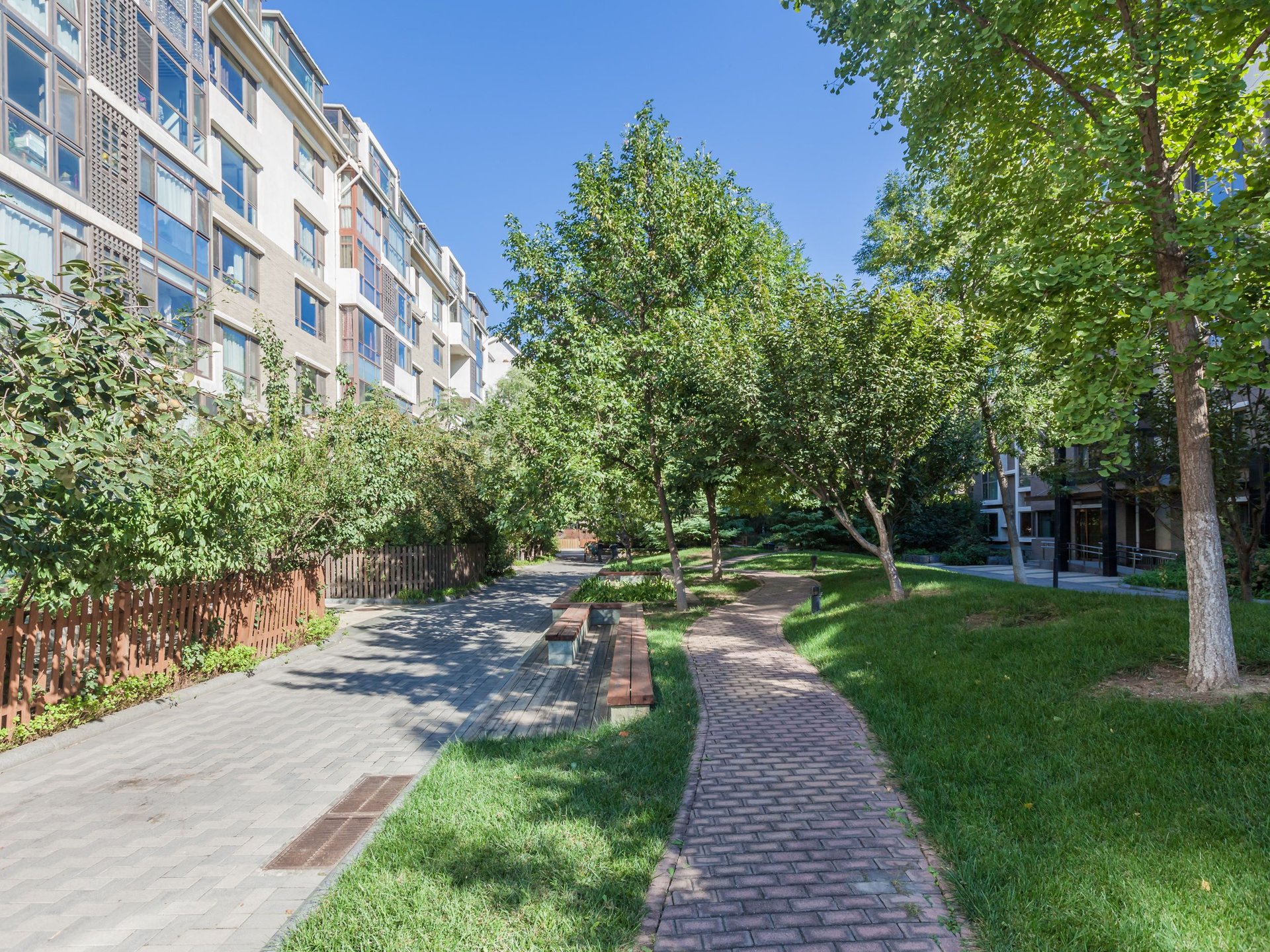 亚运新新家园林澜园 environment