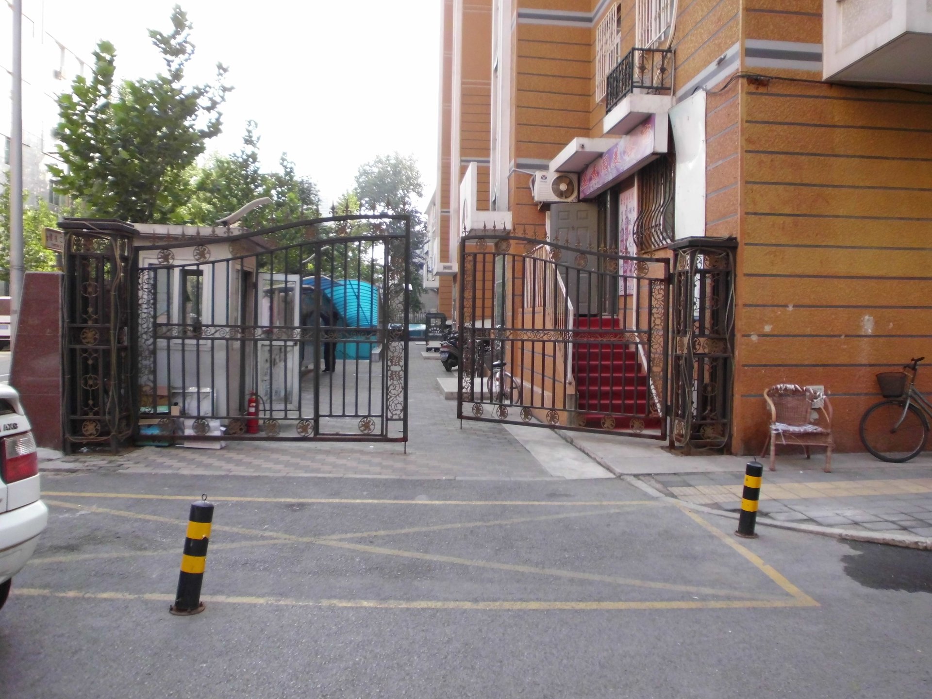 樱桃二条8号院 environment