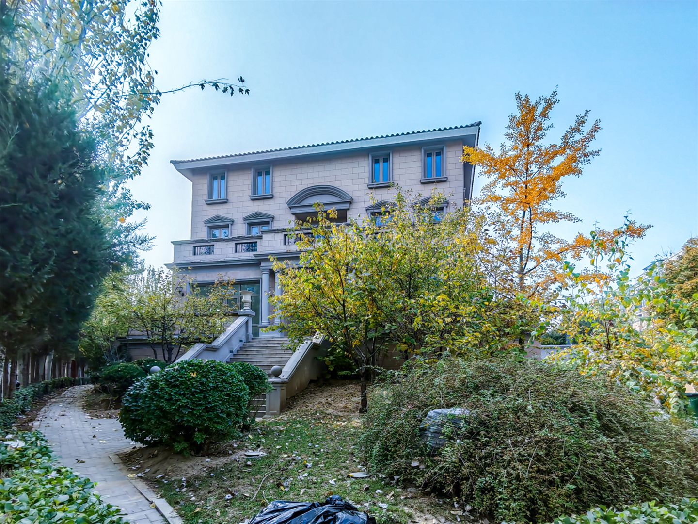 誉天下四期 environment