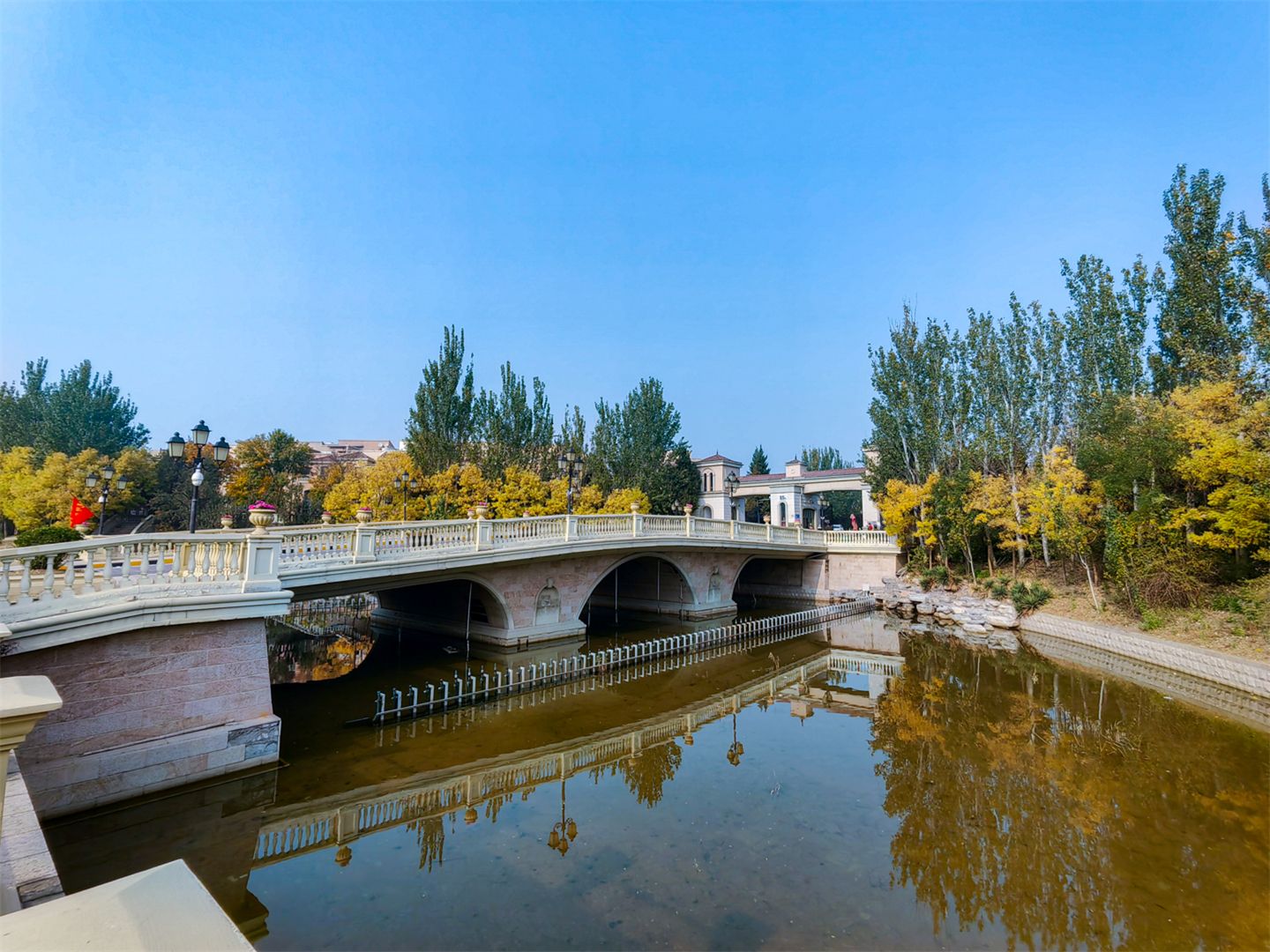 誉天下四期 environment