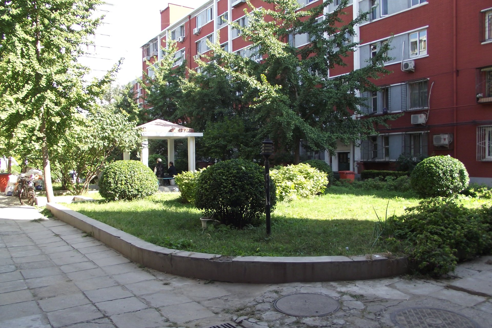 裕中东里 environment