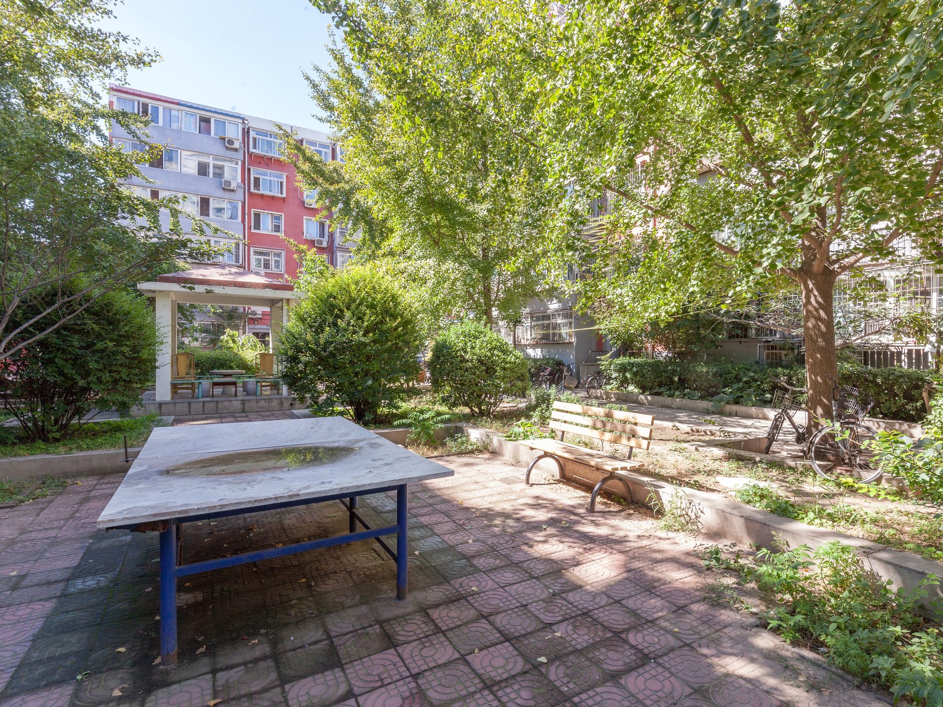 裕中东里 environment