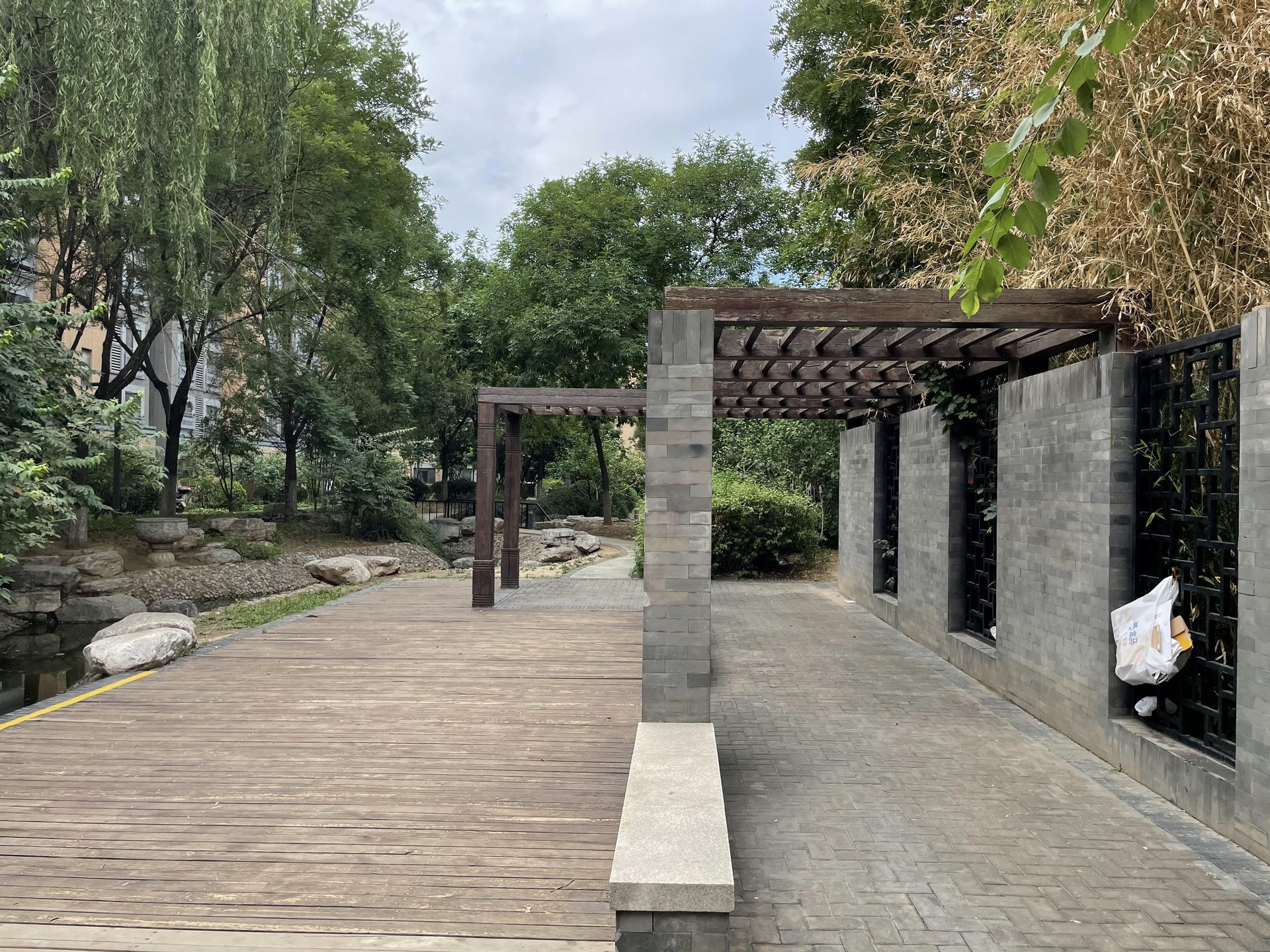 长阳半岛4号院 environment