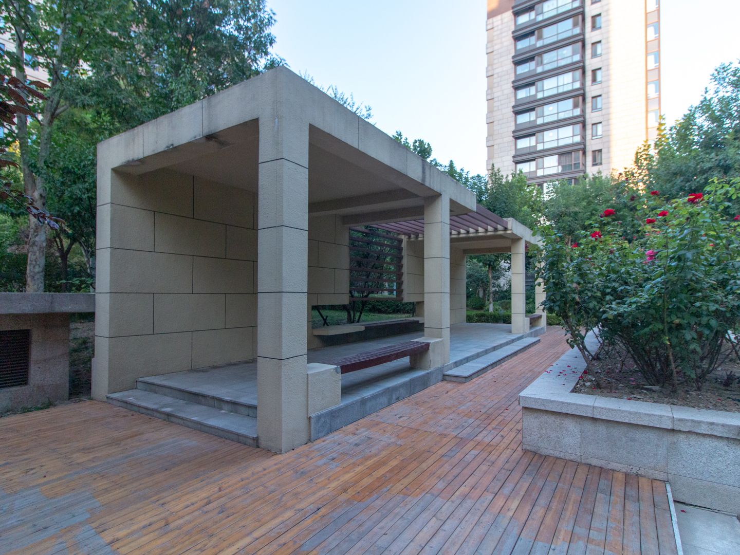 招商嘉铭珑原 environment