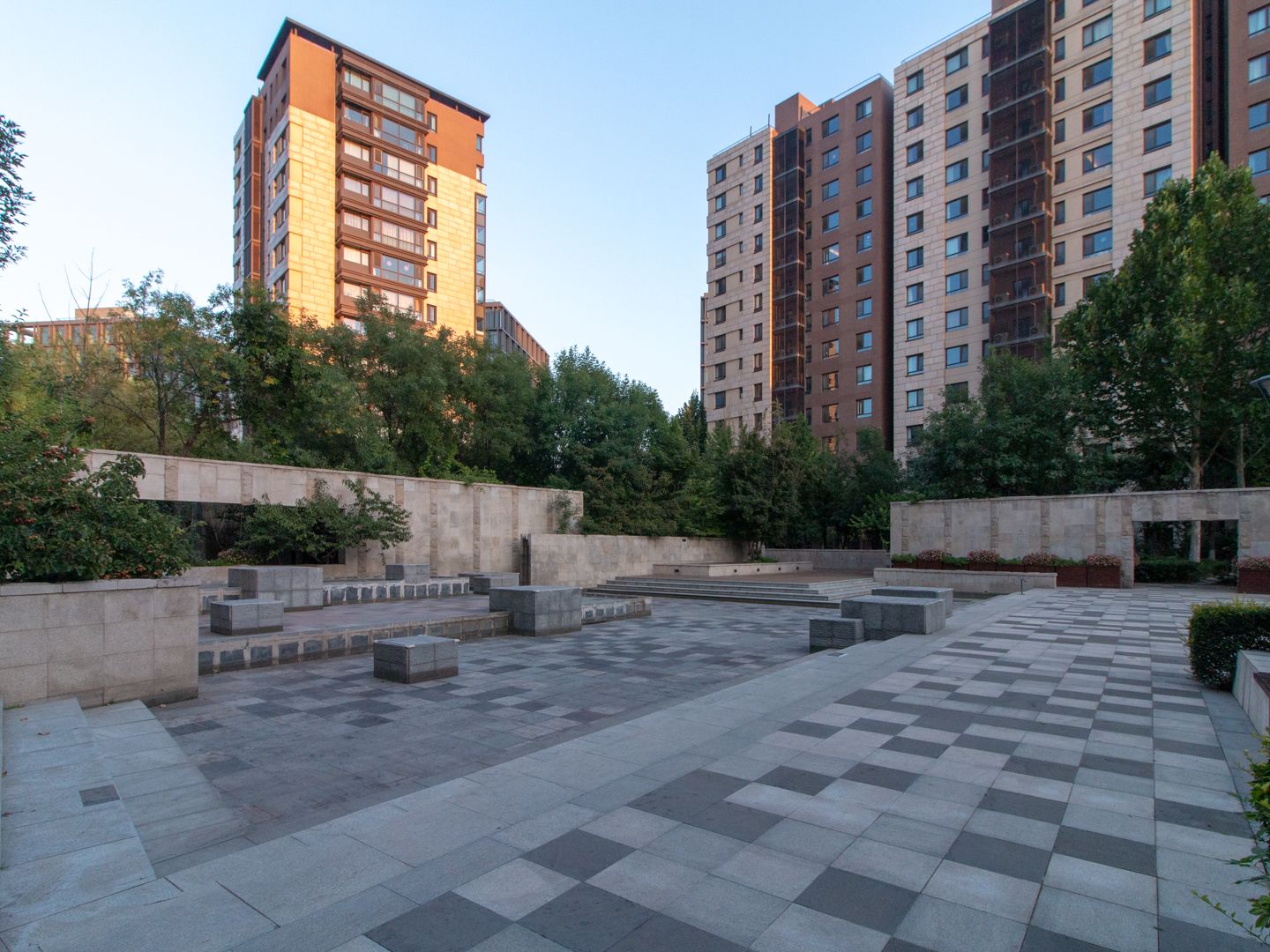 招商嘉铭珑原 environment