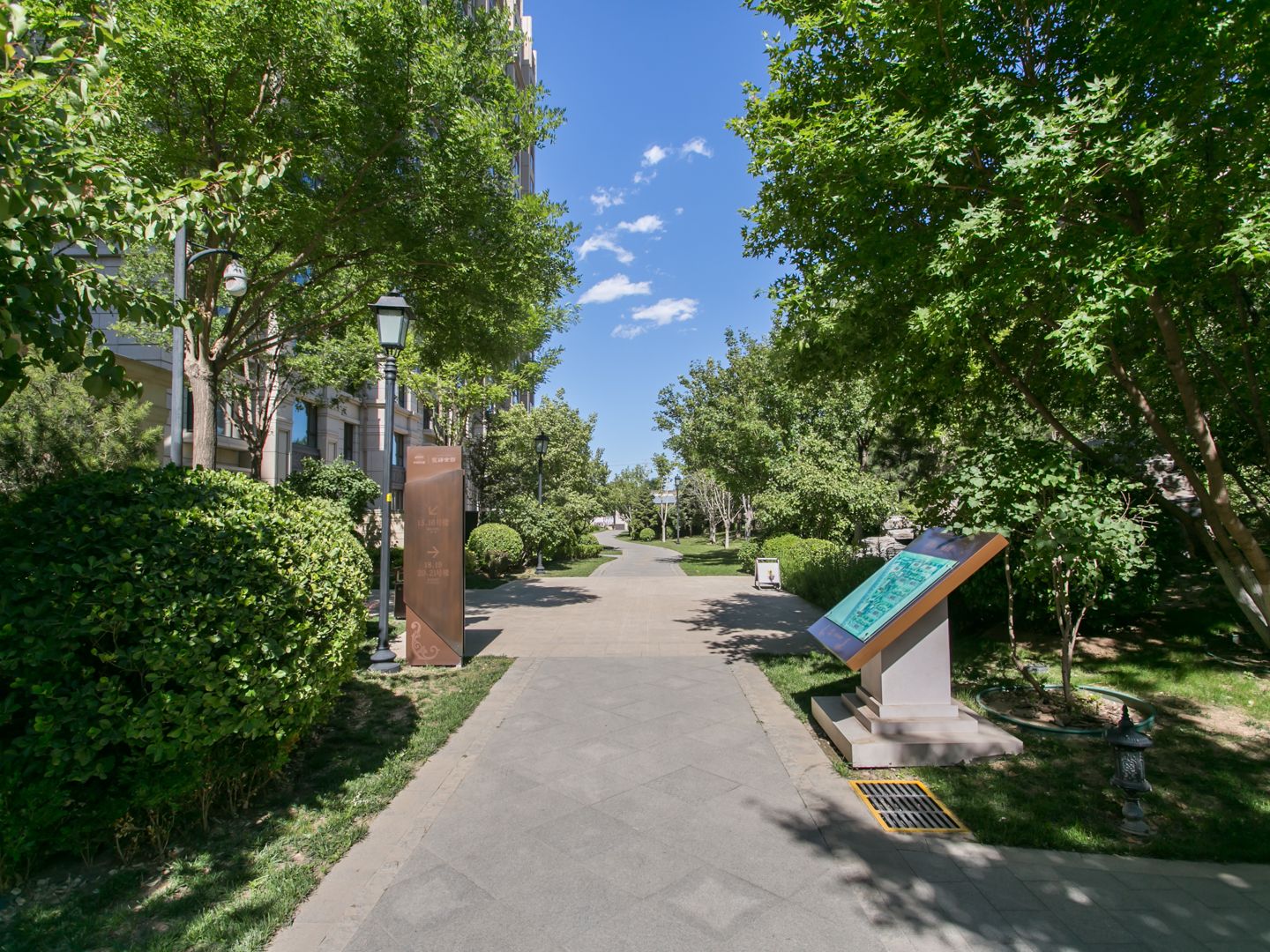 中国铁建花语金郡 environment