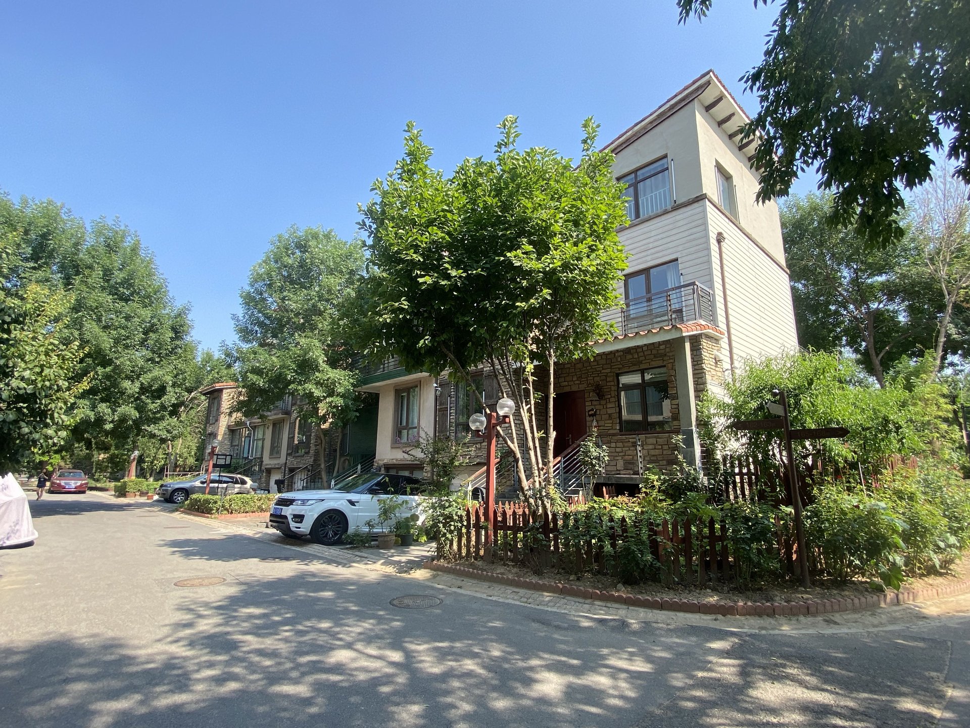 中海安德鲁斯庄园东区 environment