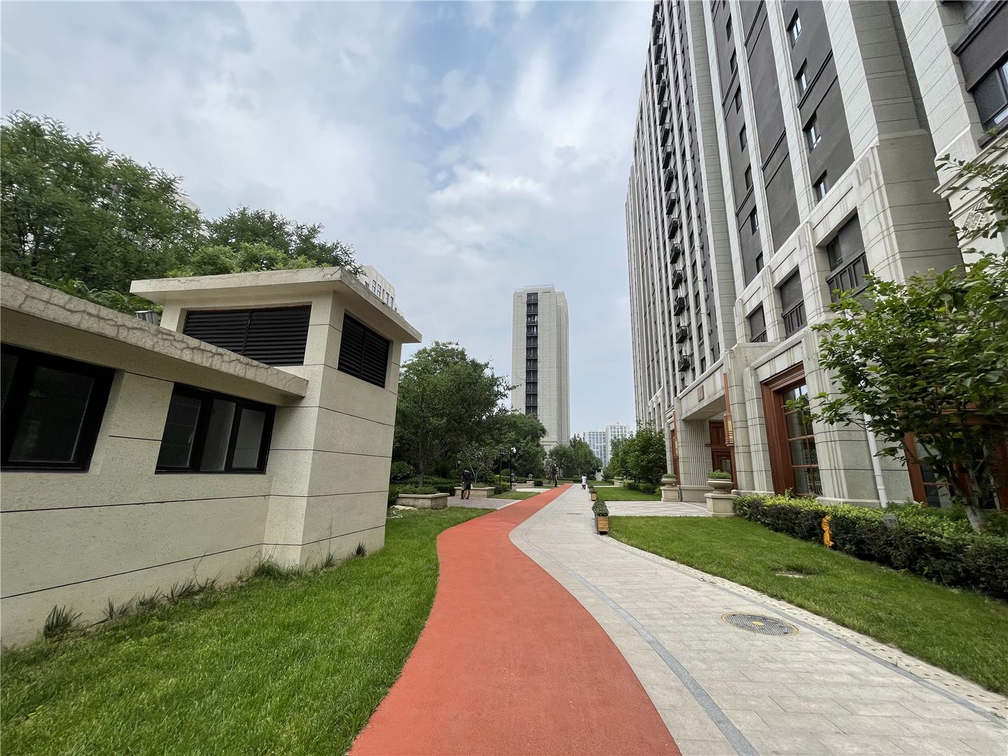 中海金玺公馆 environment