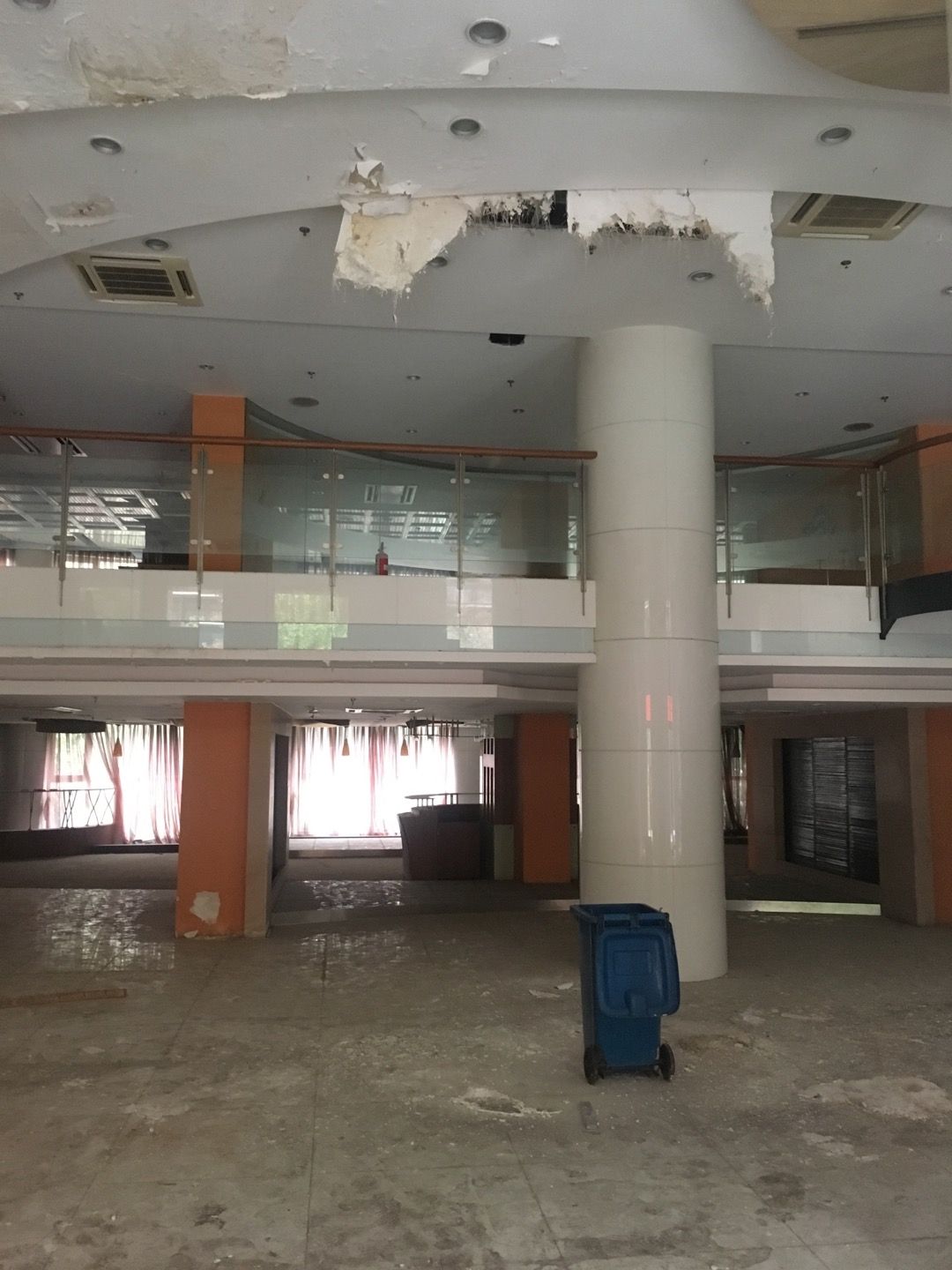 中海凯旋 environment