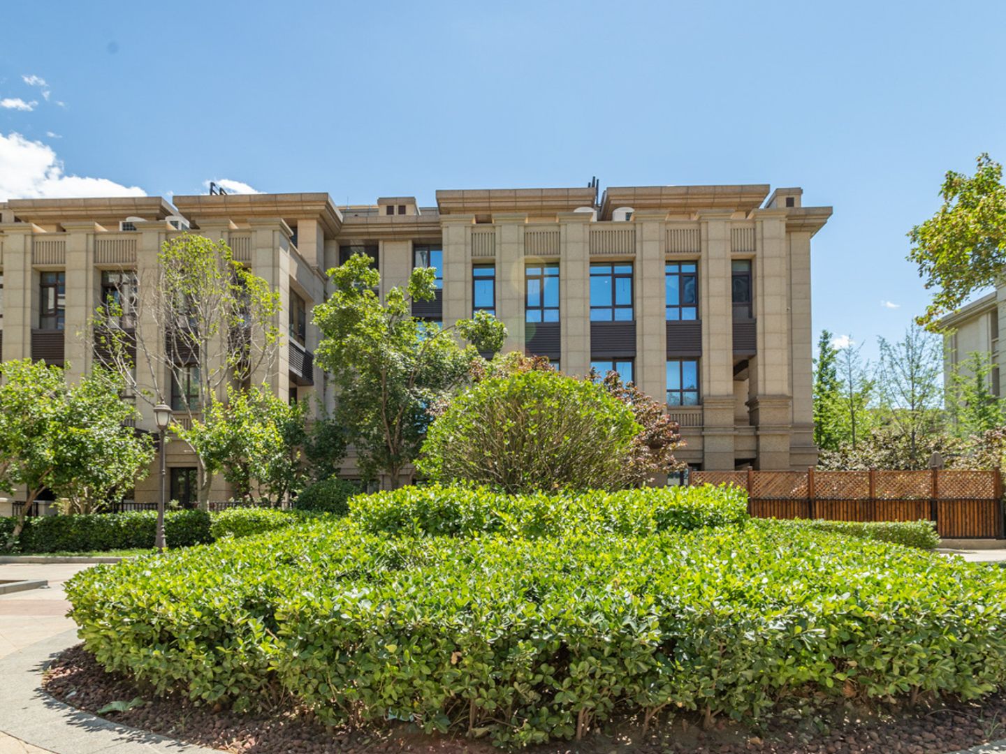 中海墅 environment