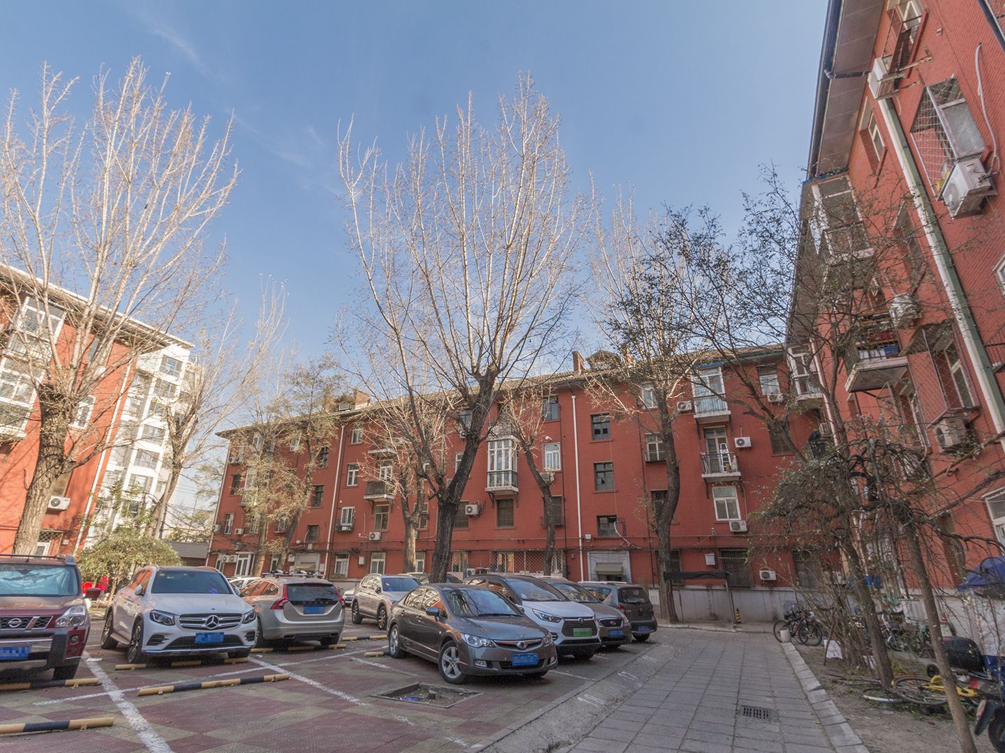 砖塔胡同78号院 environment