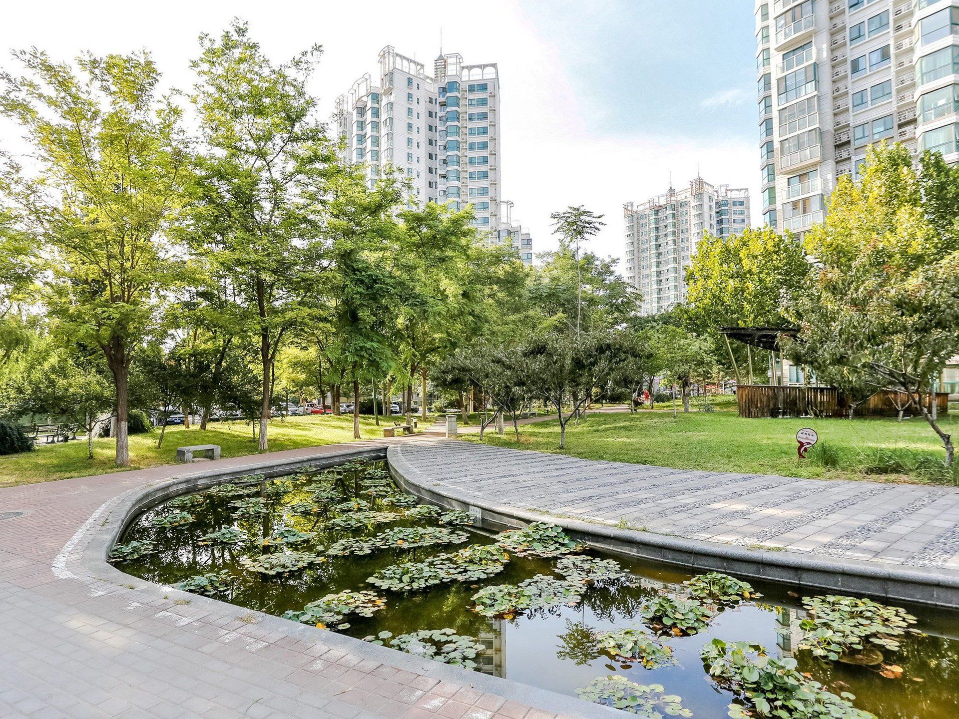 珠江峰景 environment