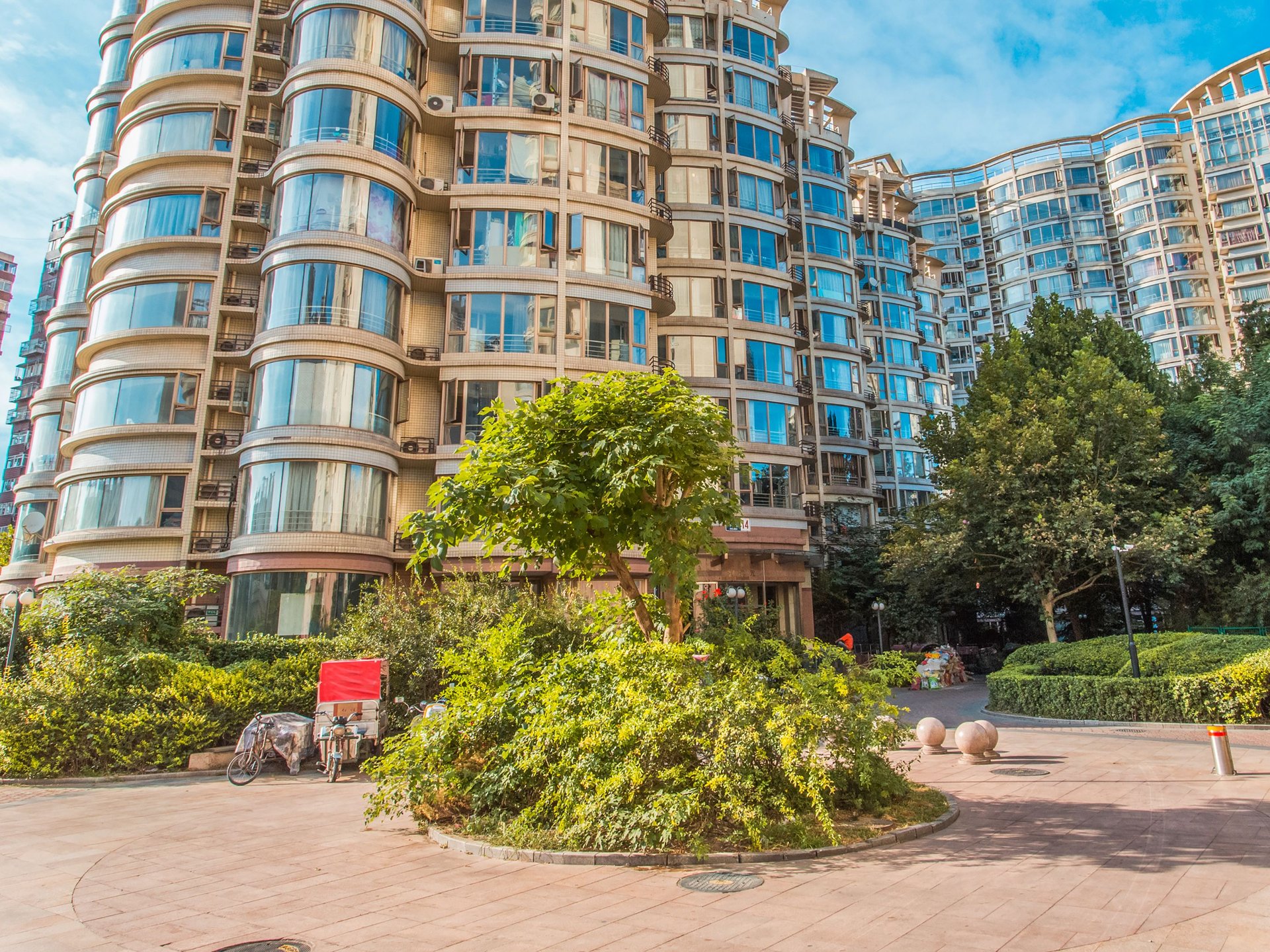 珠江骏景中区 environment