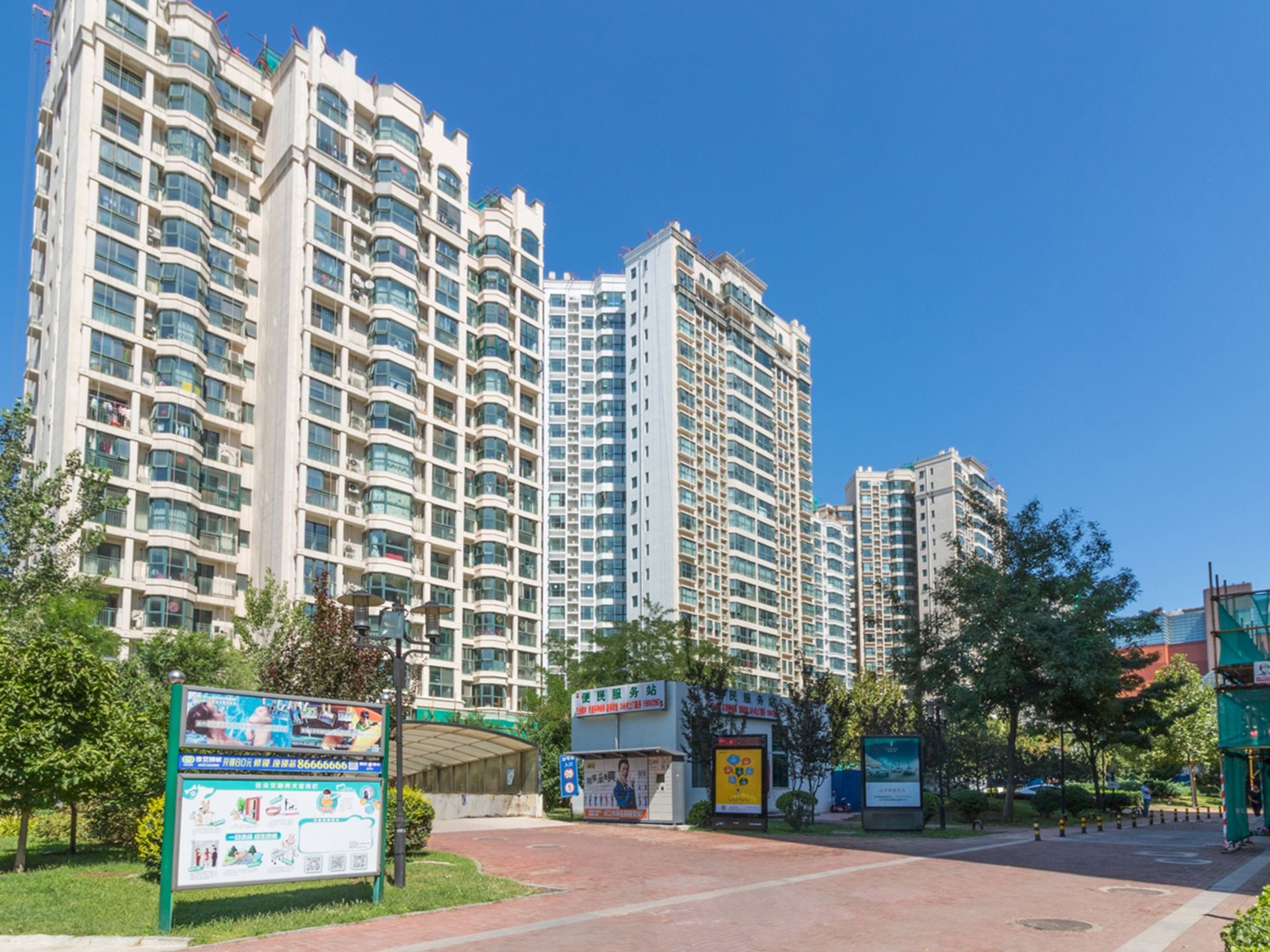 珠江罗马嘉园东区 environment