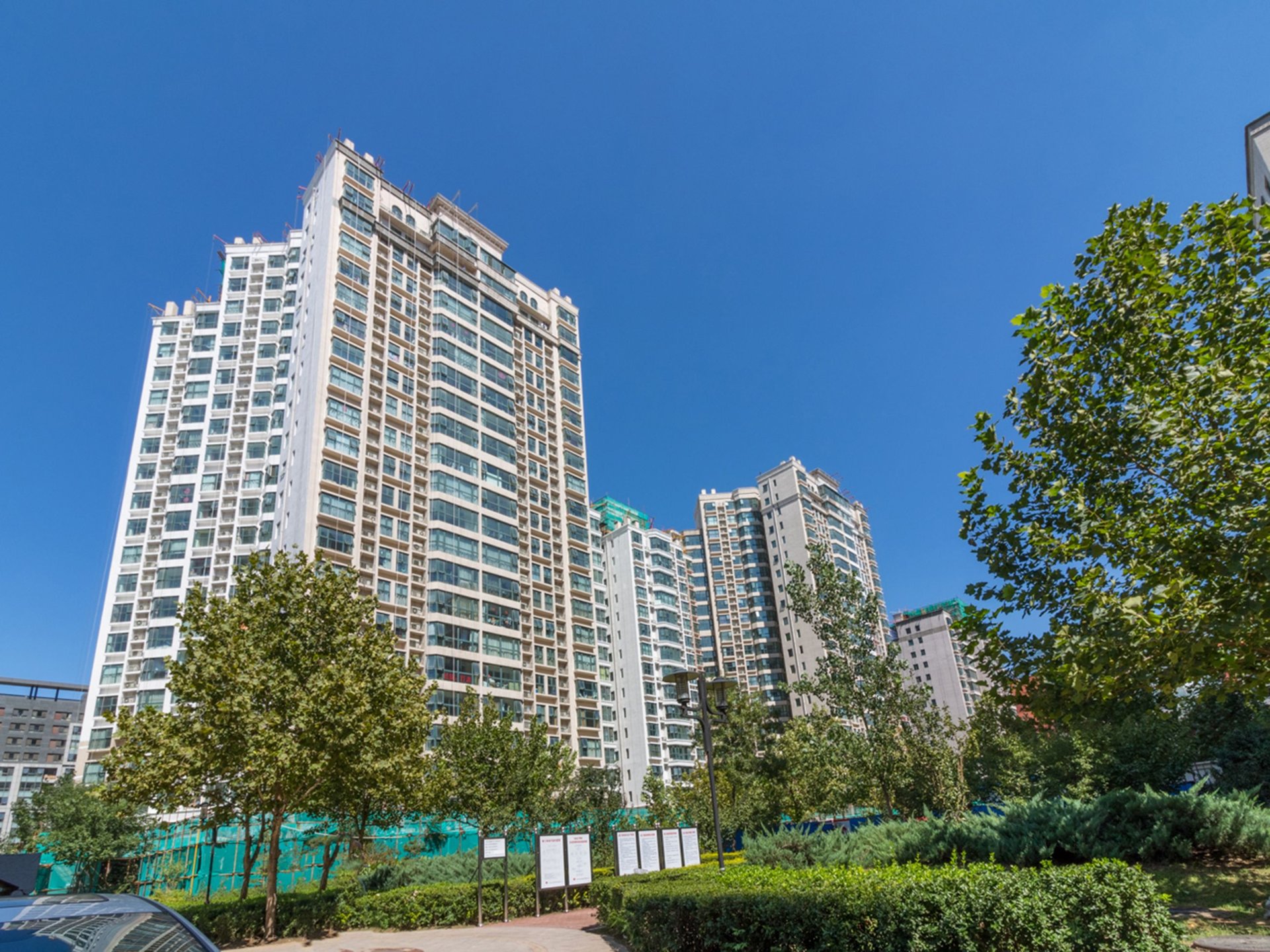 珠江罗马嘉园东区 environment