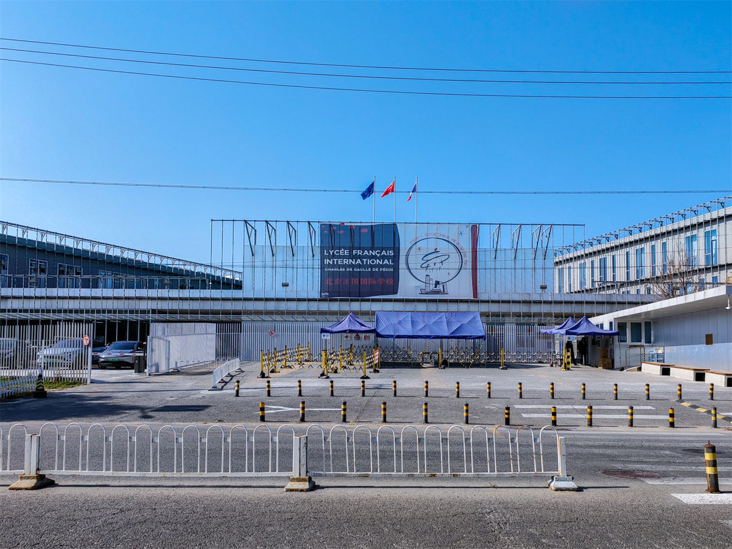 卓锦万代 environment