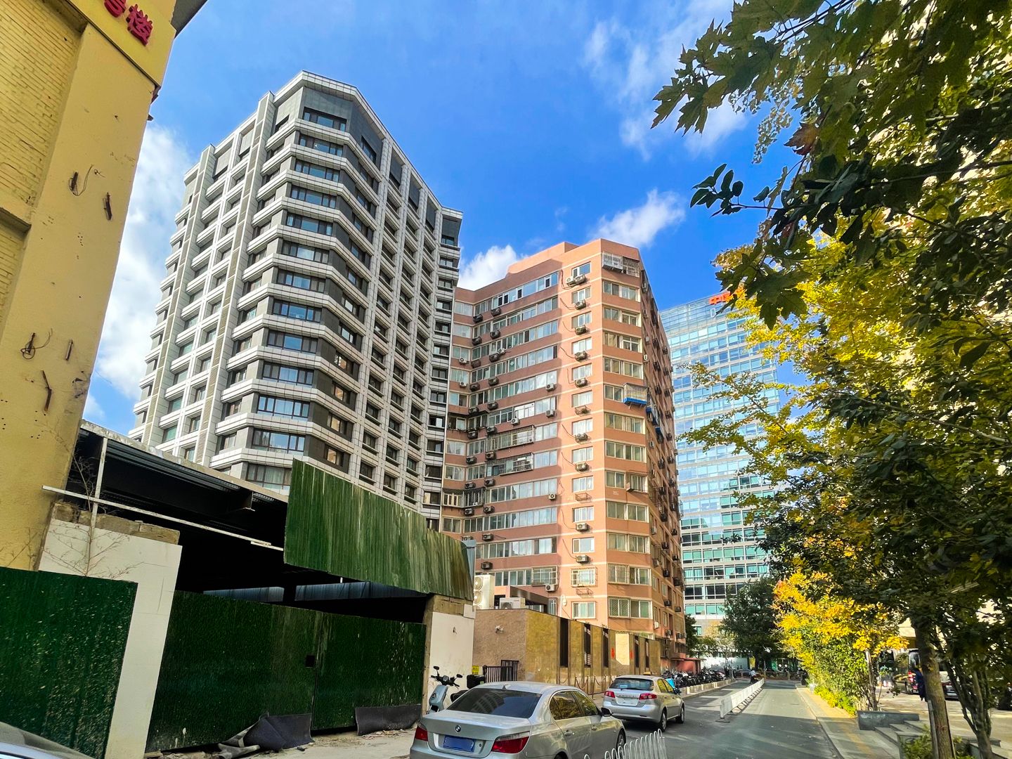 尊悦光华 environment